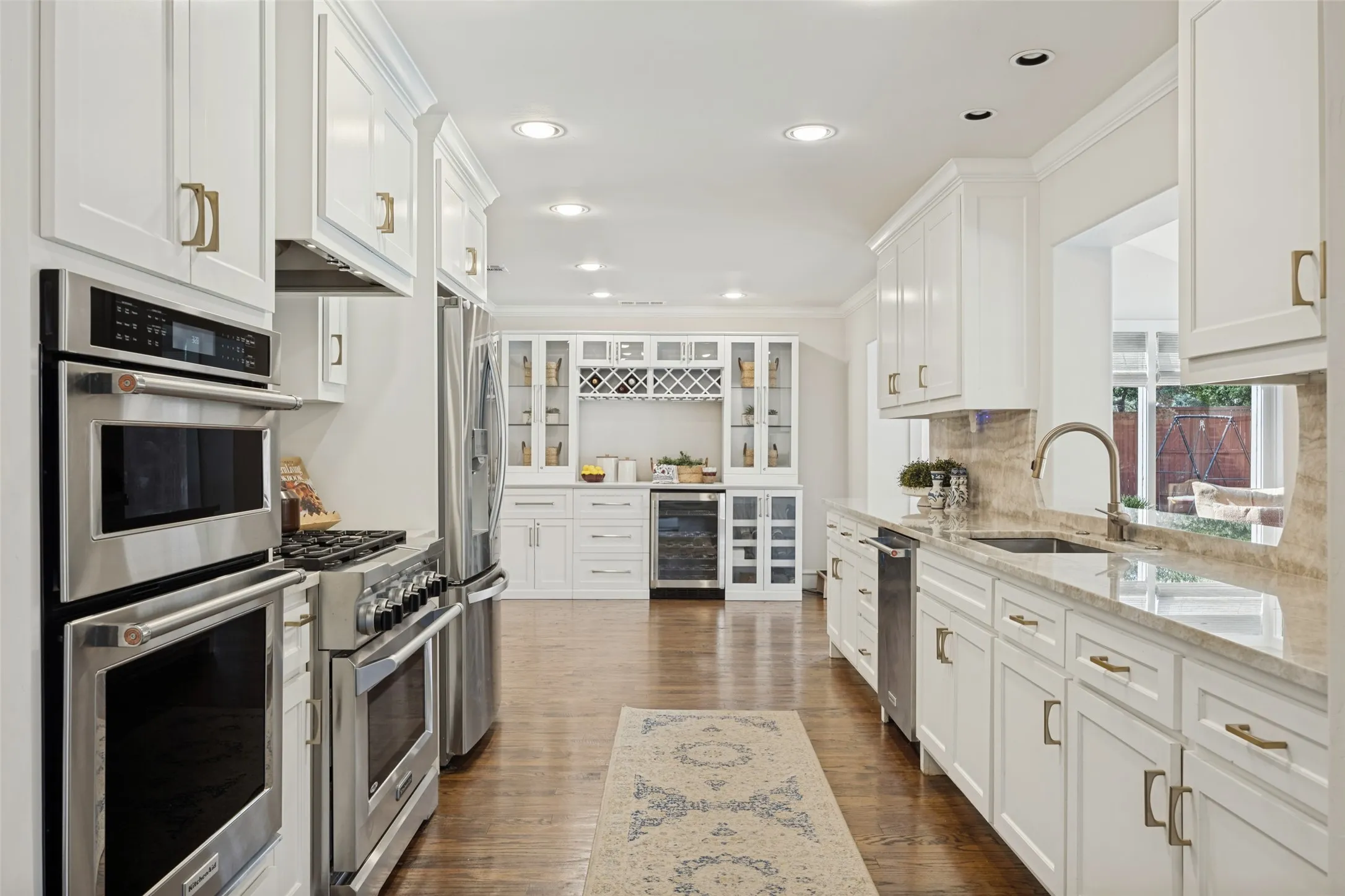Single Family Residence For Sale in Collin County , 234 Woodcrest Drive, Richardson, Texas 75080, 4 Bedroom, 4 Bathroom, 2 Garage spaces, 3,164 Sqft, built in 1978, mls#21388779, Real Estate Agent in Richardson, Homes For Sale in Collin county, Homes For Sale in Richardson, Realtor in Richardson Texas, Real Estate Brokerage Independent Realty Texas, Luminita Cordes Realtor