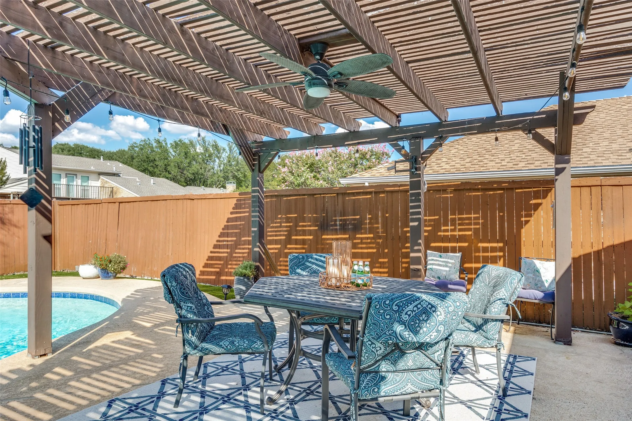Single Family Residence For Sale in Collin County , 234 Woodcrest Drive, Richardson, Texas 75080, 4 Bedroom, 4 Bathroom, 2 Garage spaces, 3,164 Sqft, built in 1978, mls#21388779, Real Estate Agent in Richardson, Homes For Sale in Collin county, Homes For Sale in Richardson, Realtor in Richardson Texas, Real Estate Brokerage Independent Realty Texas, Luminita Cordes Realtor