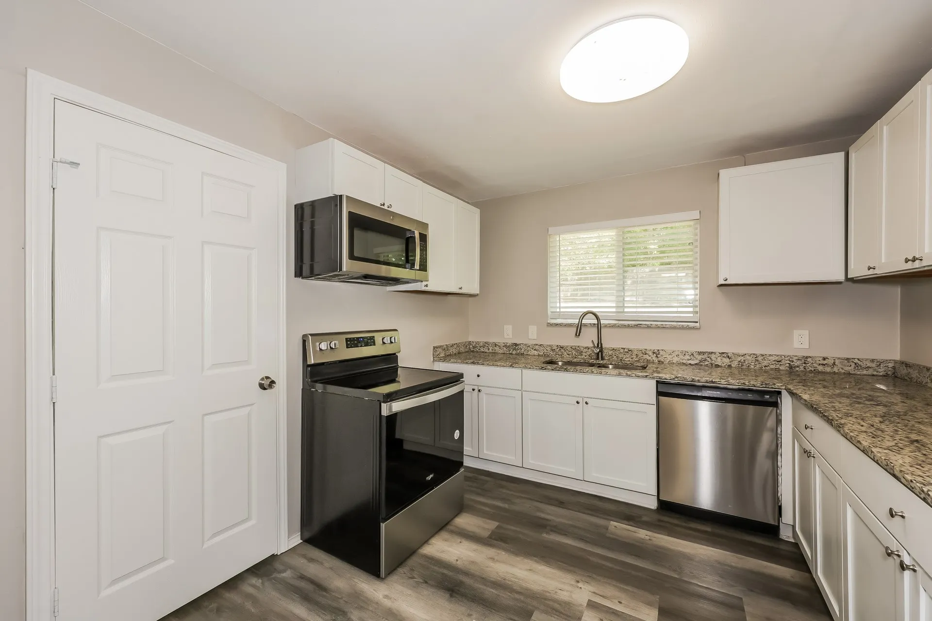Single Family Residence For Sale in Dallas County , 3110 Nutting Drive, Dallas, Texas 75227, 4 Bedroom, 1 Bathroom, Garage spaces, 1,546 Sqft, built in 1952, mls#21393293, Real Estate Agent in Dallas, Homes For Sale in Dallas county, Homes For Sale in Dallas, Realtor in Dallas Texas, Real Estate Brokerage Independent Realty Texas, Luminita Cordes Realtor