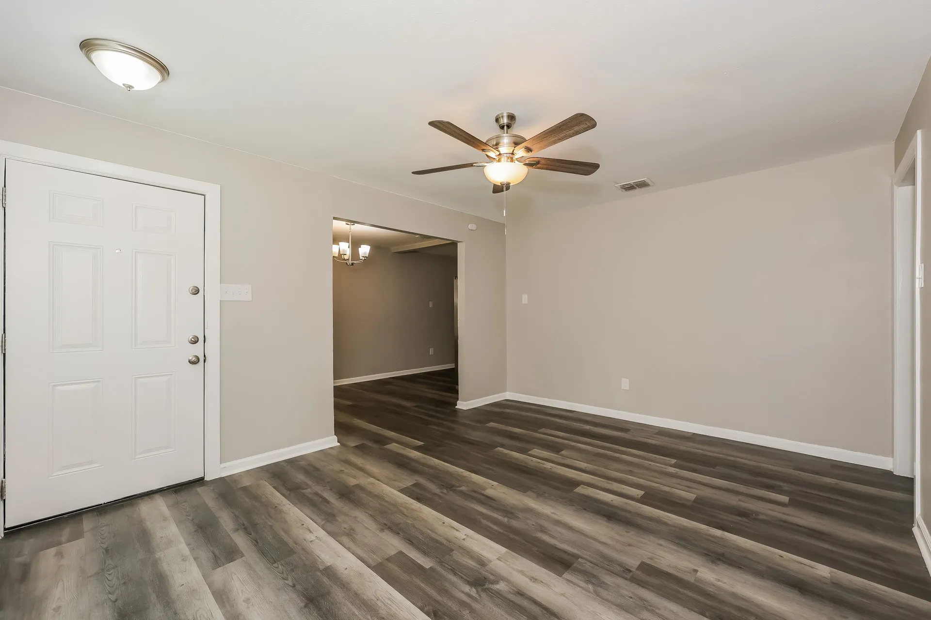 Single Family Residence For Sale in Dallas County , 3110 Nutting Drive, Dallas, Texas 75227, 4 Bedroom, 1 Bathroom, Garage spaces, 1,546 Sqft, built in 1952, mls#21393293, Real Estate Agent in Dallas, Homes For Sale in Dallas county, Homes For Sale in Dallas, Realtor in Dallas Texas, Real Estate Brokerage Independent Realty Texas, Luminita Cordes Realtor