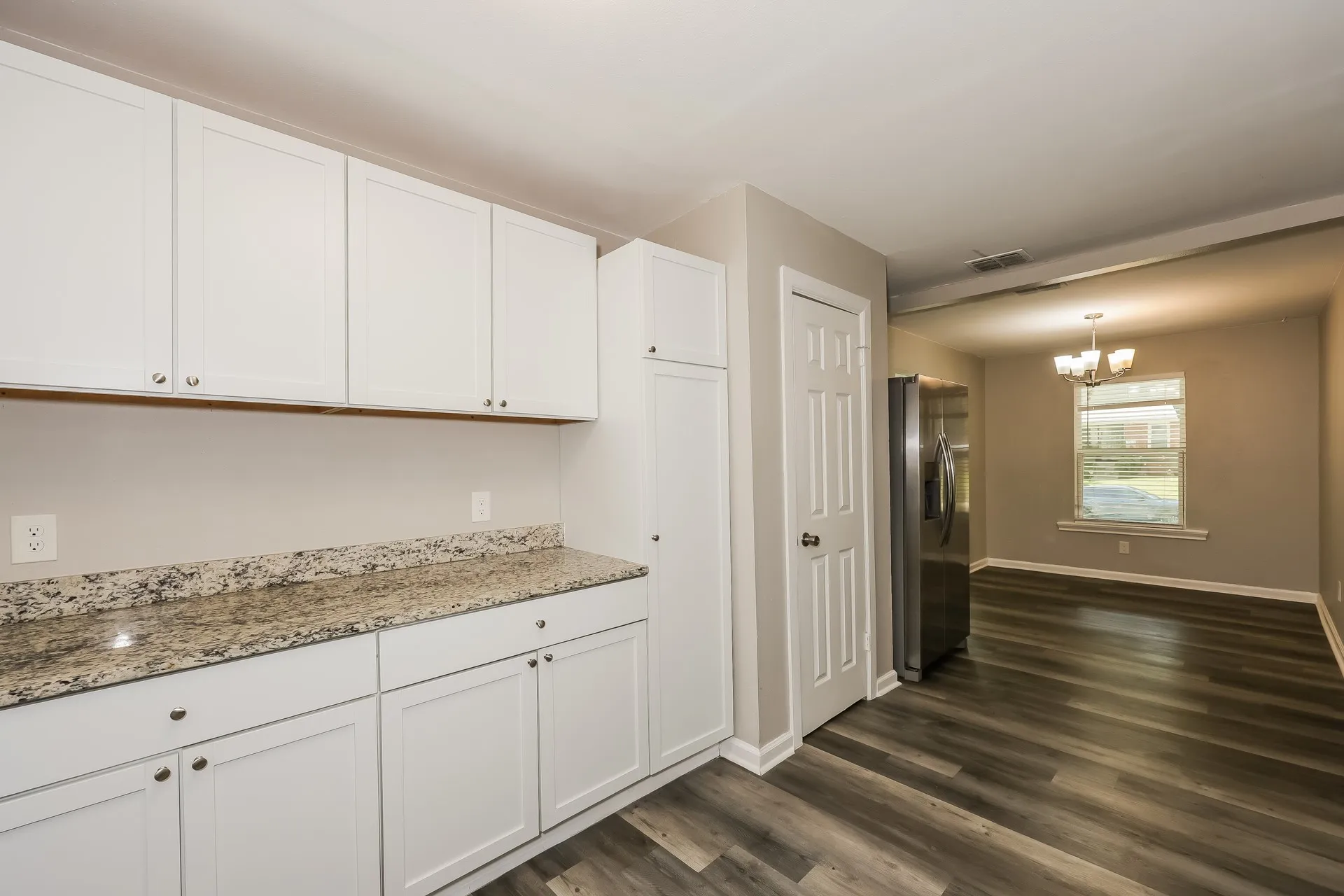 Single Family Residence For Sale in Dallas County , 3110 Nutting Drive, Dallas, Texas 75227, 4 Bedroom, 1 Bathroom, Garage spaces, 1,546 Sqft, built in 1952, mls#21393293, Real Estate Agent in Dallas, Homes For Sale in Dallas county, Homes For Sale in Dallas, Realtor in Dallas Texas, Real Estate Brokerage Independent Realty Texas, Luminita Cordes Realtor