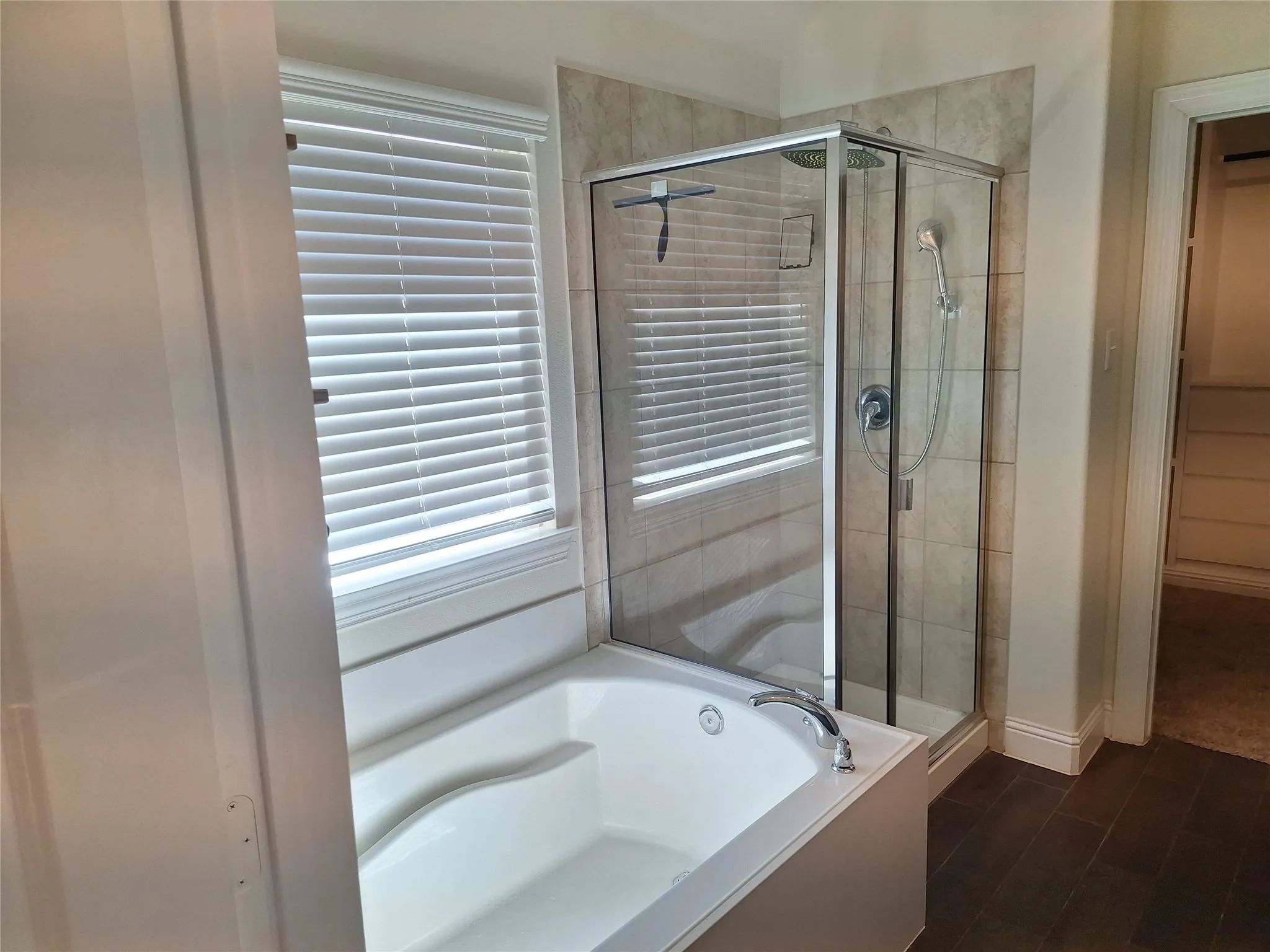 Single Family Residence For Rent in Denton County , 11325 Cobalt Drive, Aubrey, Texas 76227, 3 Bedroom, 2 Bathroom, 2 Garage spaces, 1,684 Sqft, built in 2019, mls#21393513, Real Estate Agent in Aubrey, Homes For Rent in Denton county, Homes For Rent in Aubrey, Realtor in Aubrey Texas, Real Estate Brokerage Independent Realty Texas, Luminita Cordes Realtor