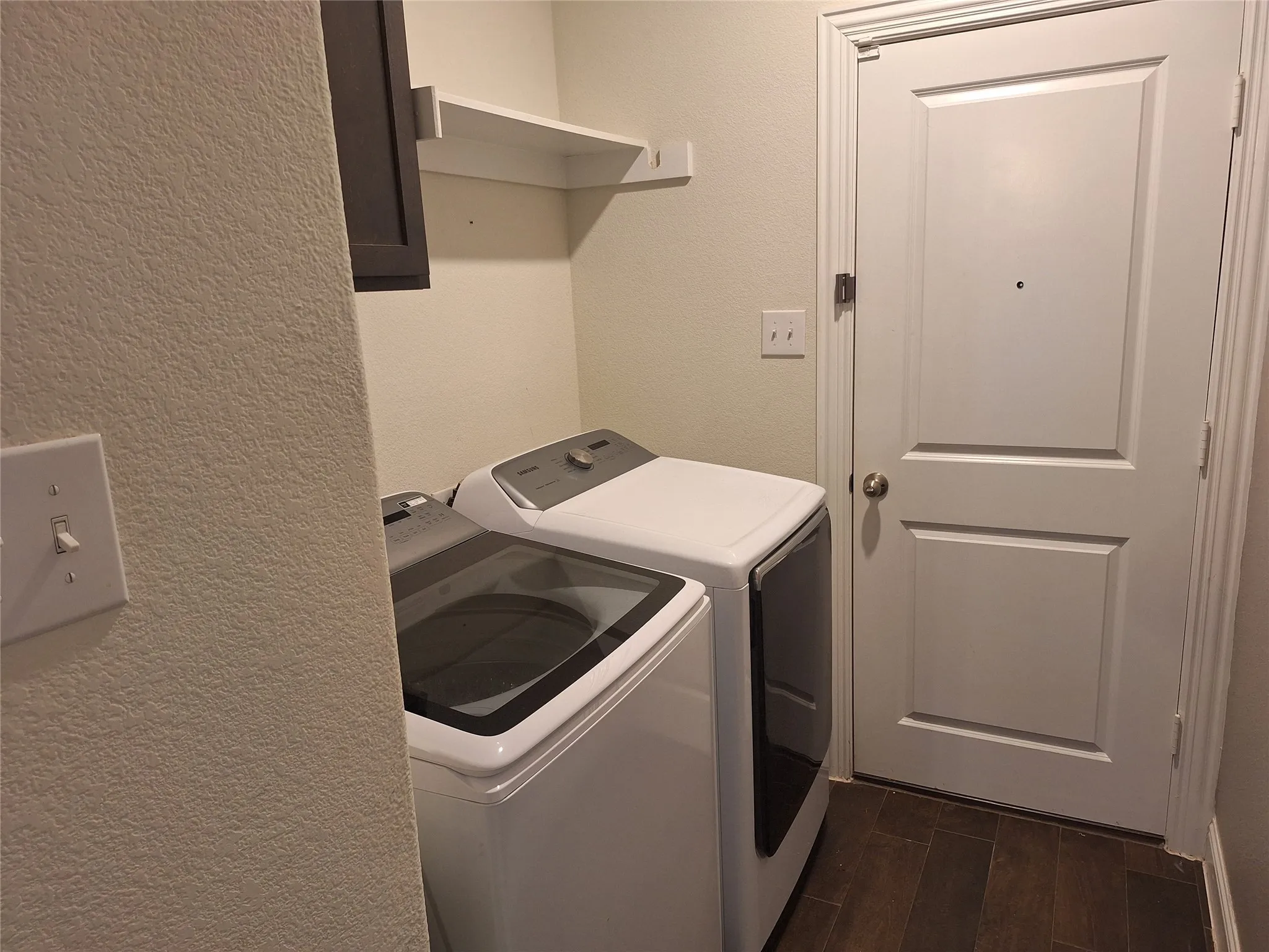 Single Family Residence For Rent in Denton County , 11325 Cobalt Drive, Aubrey, Texas 76227, 3 Bedroom, 2 Bathroom, 2 Garage spaces, 1,684 Sqft, built in 2019, mls#21393513, Real Estate Agent in Aubrey, Homes For Rent in Denton county, Homes For Rent in Aubrey, Realtor in Aubrey Texas, Real Estate Brokerage Independent Realty Texas, Luminita Cordes Realtor