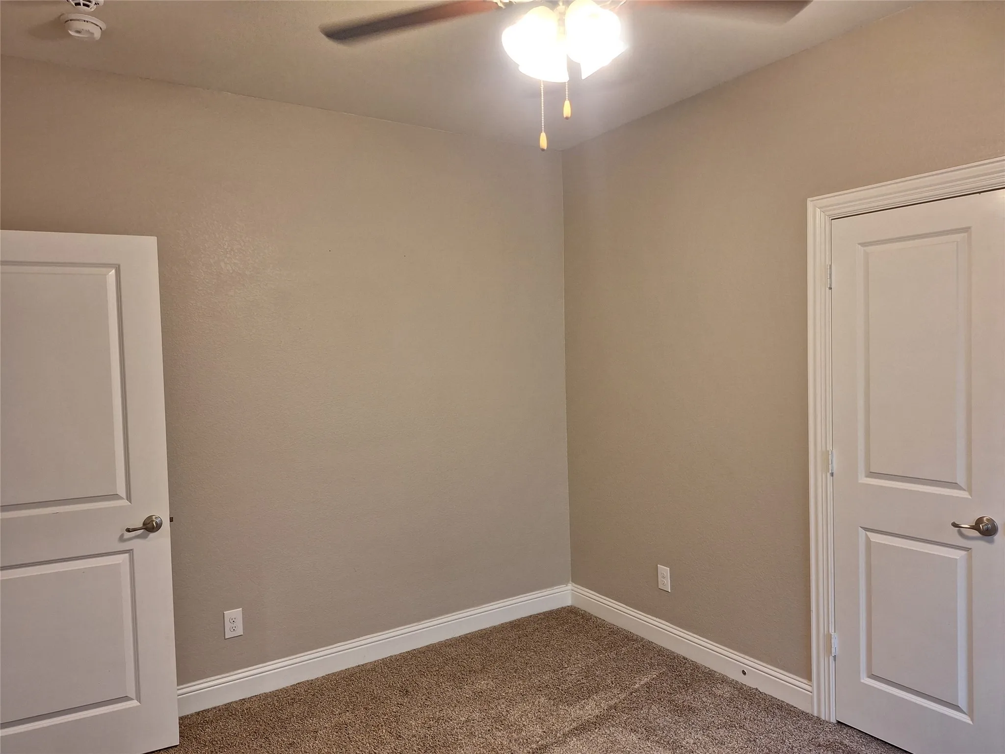 Single Family Residence For Rent in Denton County , 11325 Cobalt Drive, Aubrey, Texas 76227, 3 Bedroom, 2 Bathroom, 2 Garage spaces, 1,684 Sqft, built in 2019, mls#21393513, Real Estate Agent in Aubrey, Homes For Rent in Denton county, Homes For Rent in Aubrey, Realtor in Aubrey Texas, Real Estate Brokerage Independent Realty Texas, Luminita Cordes Realtor