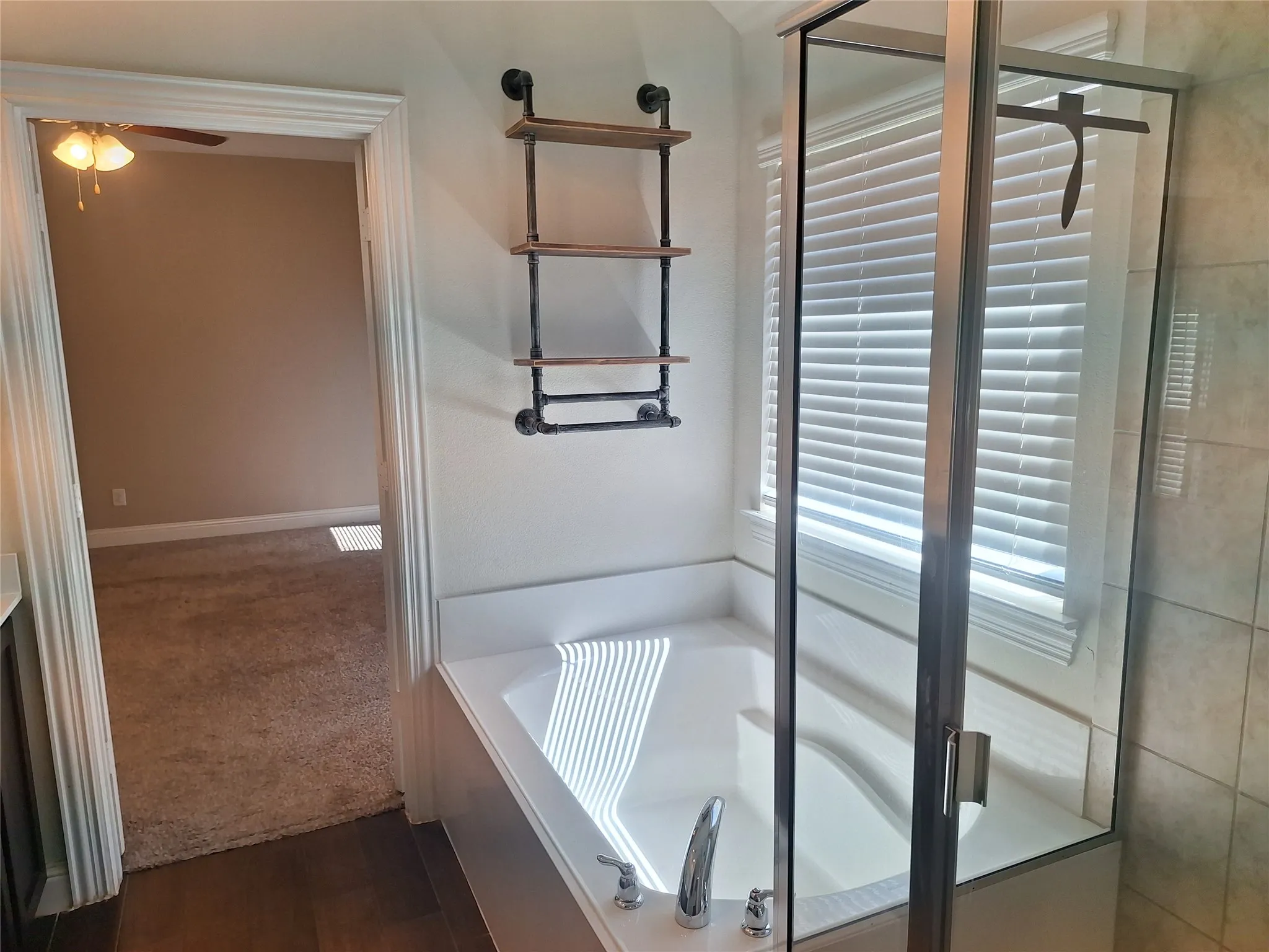 Single Family Residence For Rent in Denton County , 11325 Cobalt Drive, Aubrey, Texas 76227, 3 Bedroom, 2 Bathroom, 2 Garage spaces, 1,684 Sqft, built in 2019, mls#21393513, Real Estate Agent in Aubrey, Homes For Rent in Denton county, Homes For Rent in Aubrey, Realtor in Aubrey Texas, Real Estate Brokerage Independent Realty Texas, Luminita Cordes Realtor