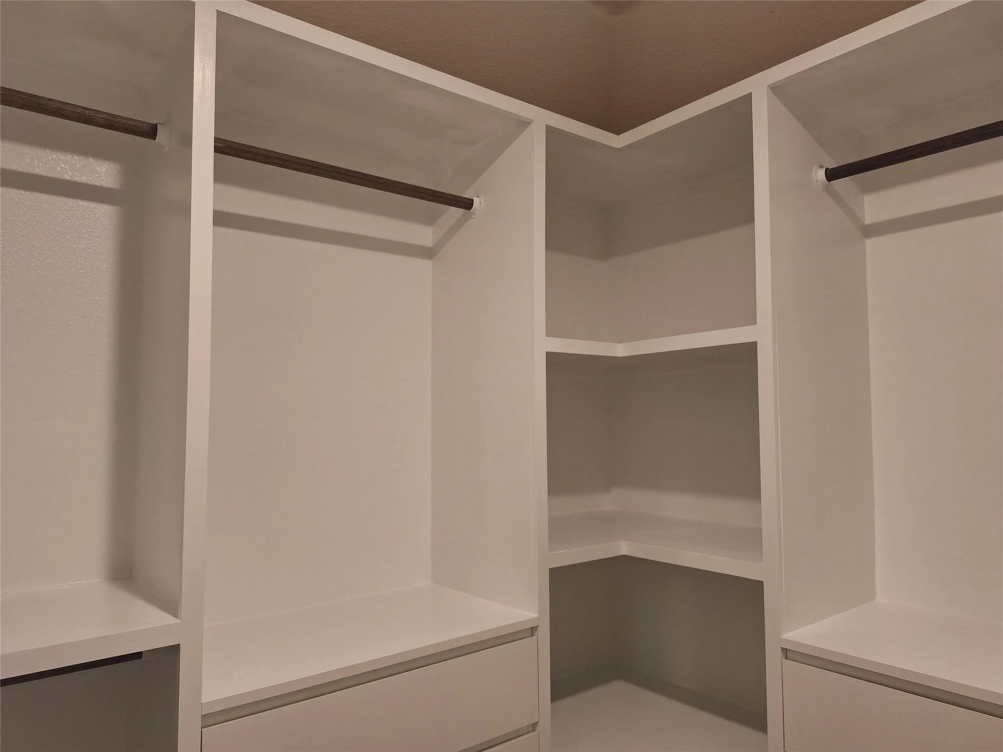 Single Family Residence For Rent in Denton County , 11325 Cobalt Drive, Aubrey, Texas 76227, 3 Bedroom, 2 Bathroom, 2 Garage spaces, 1,684 Sqft, built in 2019, mls#21393513, Real Estate Agent in Aubrey, Homes For Rent in Denton county, Homes For Rent in Aubrey, Realtor in Aubrey Texas, Real Estate Brokerage Independent Realty Texas, Luminita Cordes Realtor