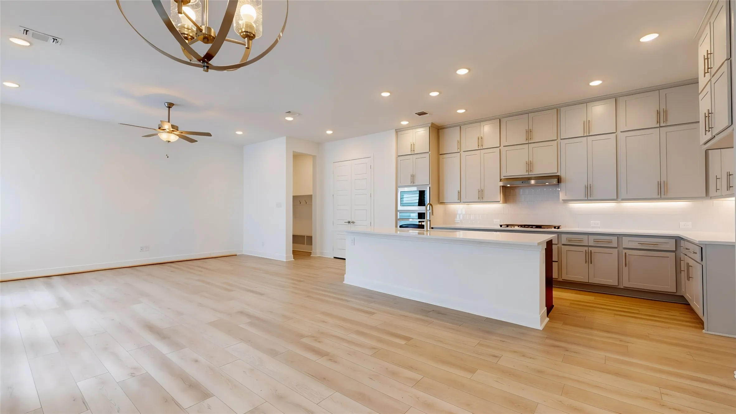 Single Family Residence For Sale in Denton County , 1618 Roundup Way, Argyle, Texas 76226, 3 Bedroom, 4 Bathroom, 2 Garage spaces, 2,347 Sqft, built in 2026, mls#21393514, Real Estate Agent in Argyle, Homes For Sale in Denton county, Homes For Sale in Argyle, Realtor in Argyle Texas, Real Estate Brokerage Independent Realty Texas, Luminita Cordes Realtor