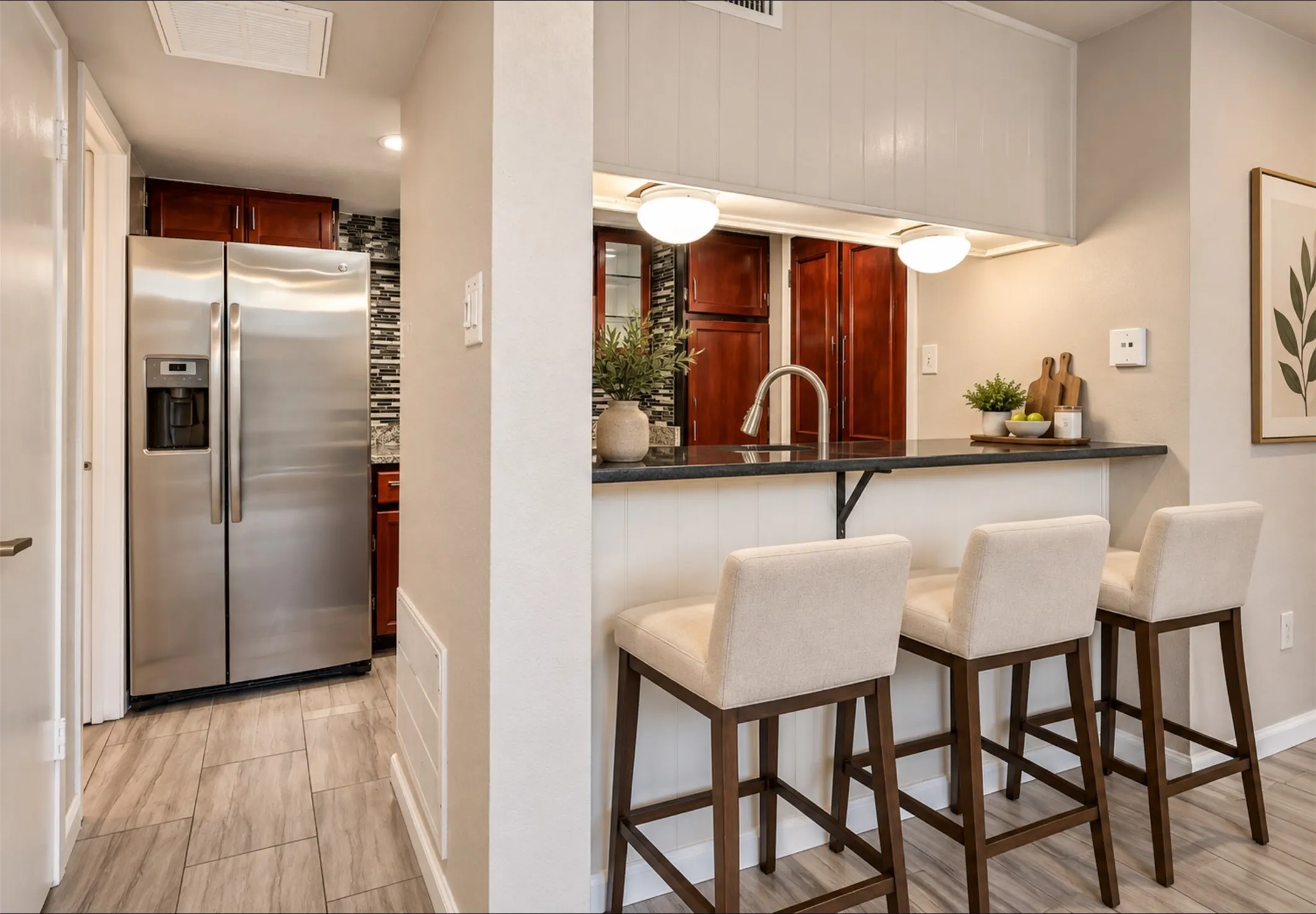 Single Family Residence For Sale in Dallas County , 4627 Country Creek Drive 1055, Dallas, Texas 75236, 2 Bedroom, 2 Bathroom, Garage spaces, 1,046 Sqft, built in 1974, mls#21393471, Real Estate Agent in Dallas, Homes For Sale in Dallas county, Homes For Sale in Dallas, Realtor in Dallas Texas, Real Estate Brokerage Independent Realty Texas, Luminita Cordes Realtor