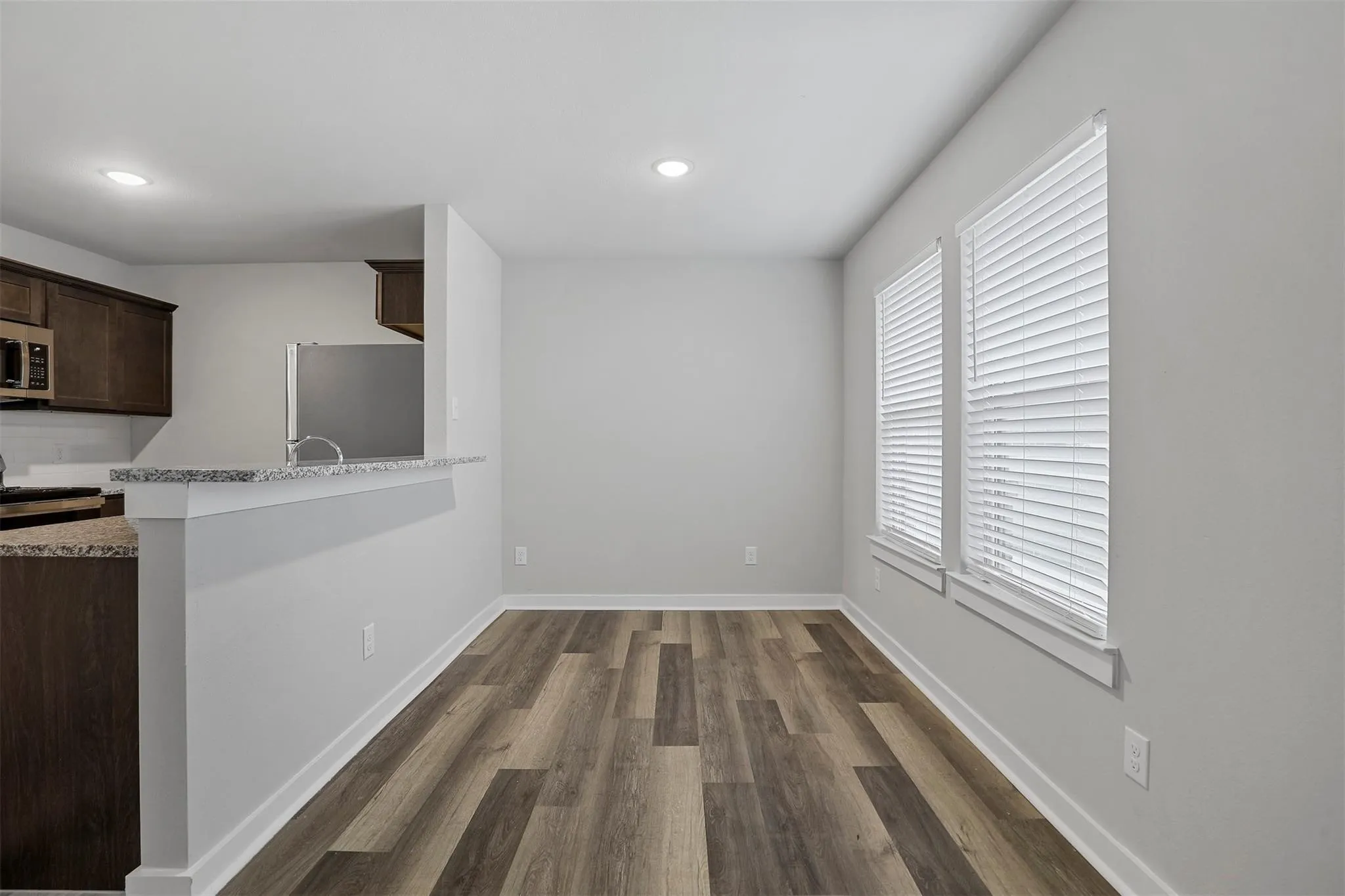 Duplex For Rent in Grayson County , 324 W Munson Street 324, Denison, Texas 75020, 3 Bedroom, 2 Bathroom, Garage spaces, 1,250 Sqft, built in 2021, mls#21393519, Real Estate Agent in Denison, Homes For Rent in Grayson county, Homes For Rent in Denison, Realtor in Denison Texas, Real Estate Brokerage Independent Realty Texas, Luminita Cordes Realtor