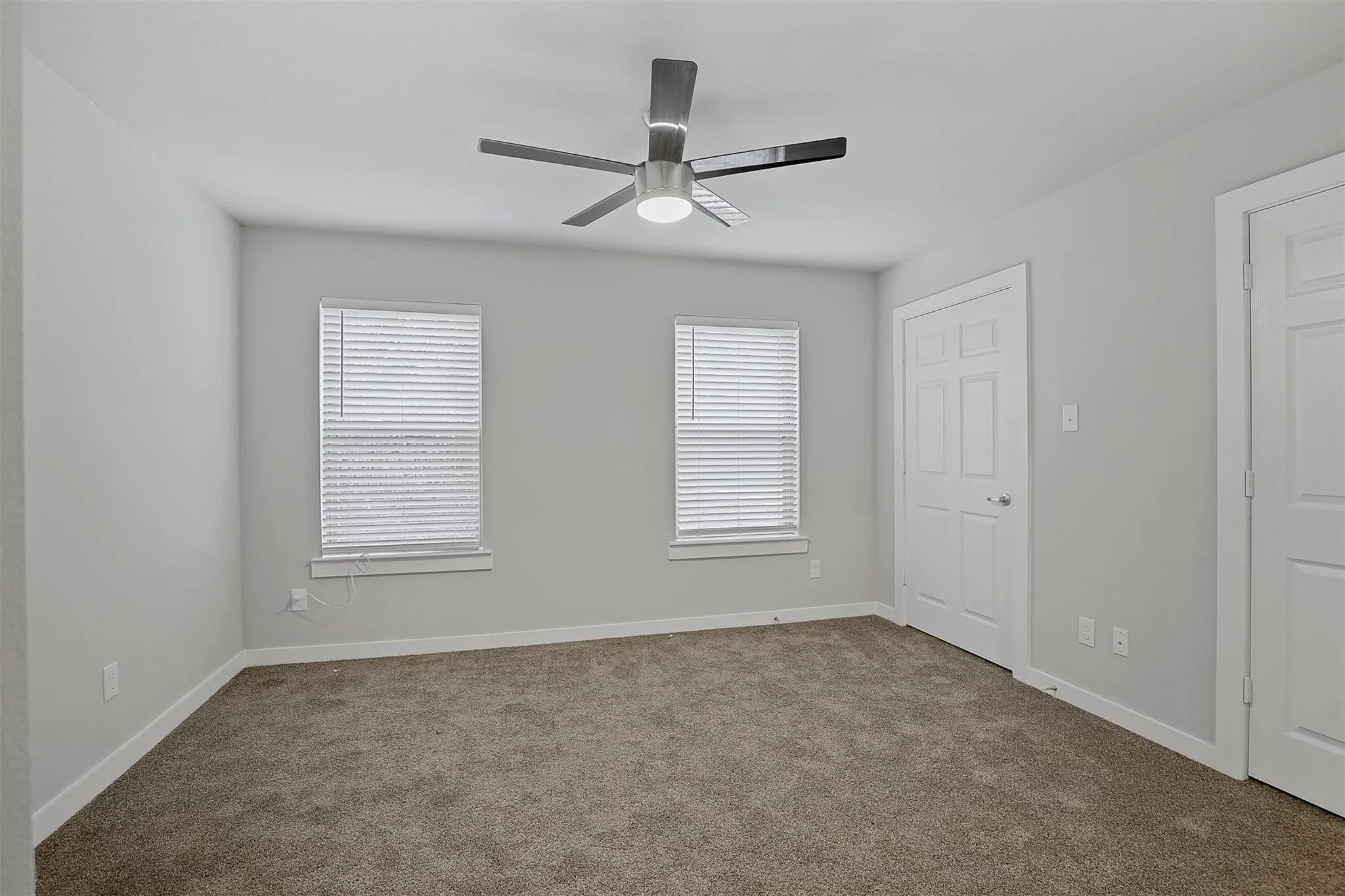 Duplex For Rent in Grayson County , 324 W Munson Street 324, Denison, Texas 75020, 3 Bedroom, 2 Bathroom, Garage spaces, 1,250 Sqft, built in 2021, mls#21393519, Real Estate Agent in Denison, Homes For Rent in Grayson county, Homes For Rent in Denison, Realtor in Denison Texas, Real Estate Brokerage Independent Realty Texas, Luminita Cordes Realtor
