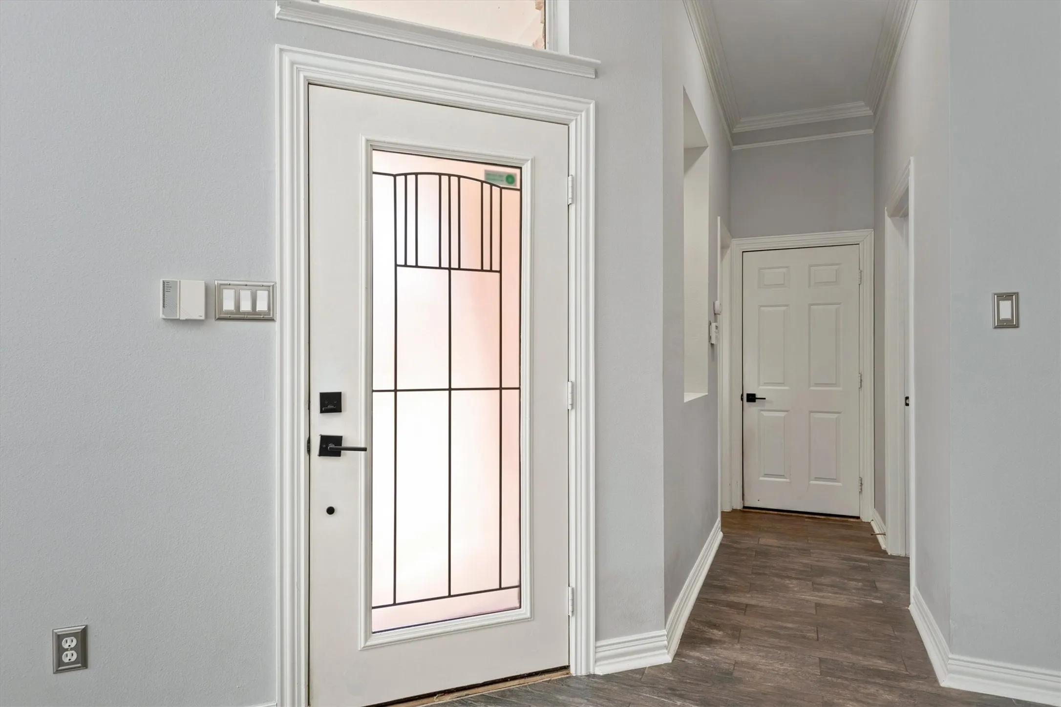 Single Family Residence For Sale in Tarrant County , 529 Loch N Green Trail, Arlington, Texas 76012, 2 Bedroom, 3 Bathroom, 2 Garage spaces, 1,919 Sqft, built in 1994, mls#21392558, Real Estate Agent in Arlington, Homes For Sale in Tarrant county, Homes For Sale in Arlington, Realtor in Arlington Texas, Real Estate Brokerage Independent Realty Texas, Luminita Cordes Realtor