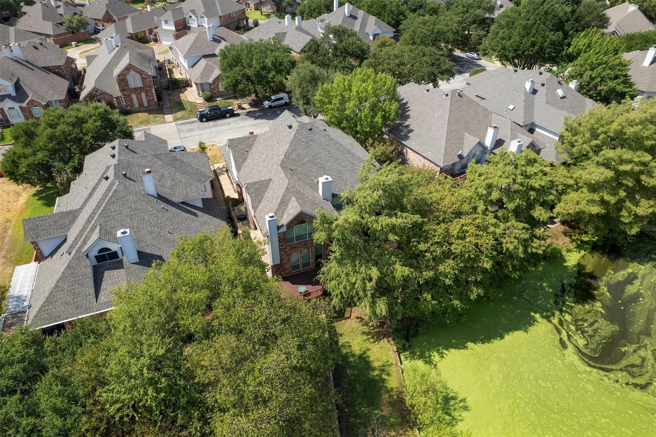 Single Family Residence For Sale in Tarrant County , 529 Loch N Green Trail, Arlington, Texas 76012, 2 Bedroom, 3 Bathroom, 2 Garage spaces, 1,919 Sqft, built in 1994, mls#21392558, Real Estate Agent in Arlington, Homes For Sale in Tarrant county, Homes For Sale in Arlington, Realtor in Arlington Texas, Real Estate Brokerage Independent Realty Texas, Luminita Cordes Realtor