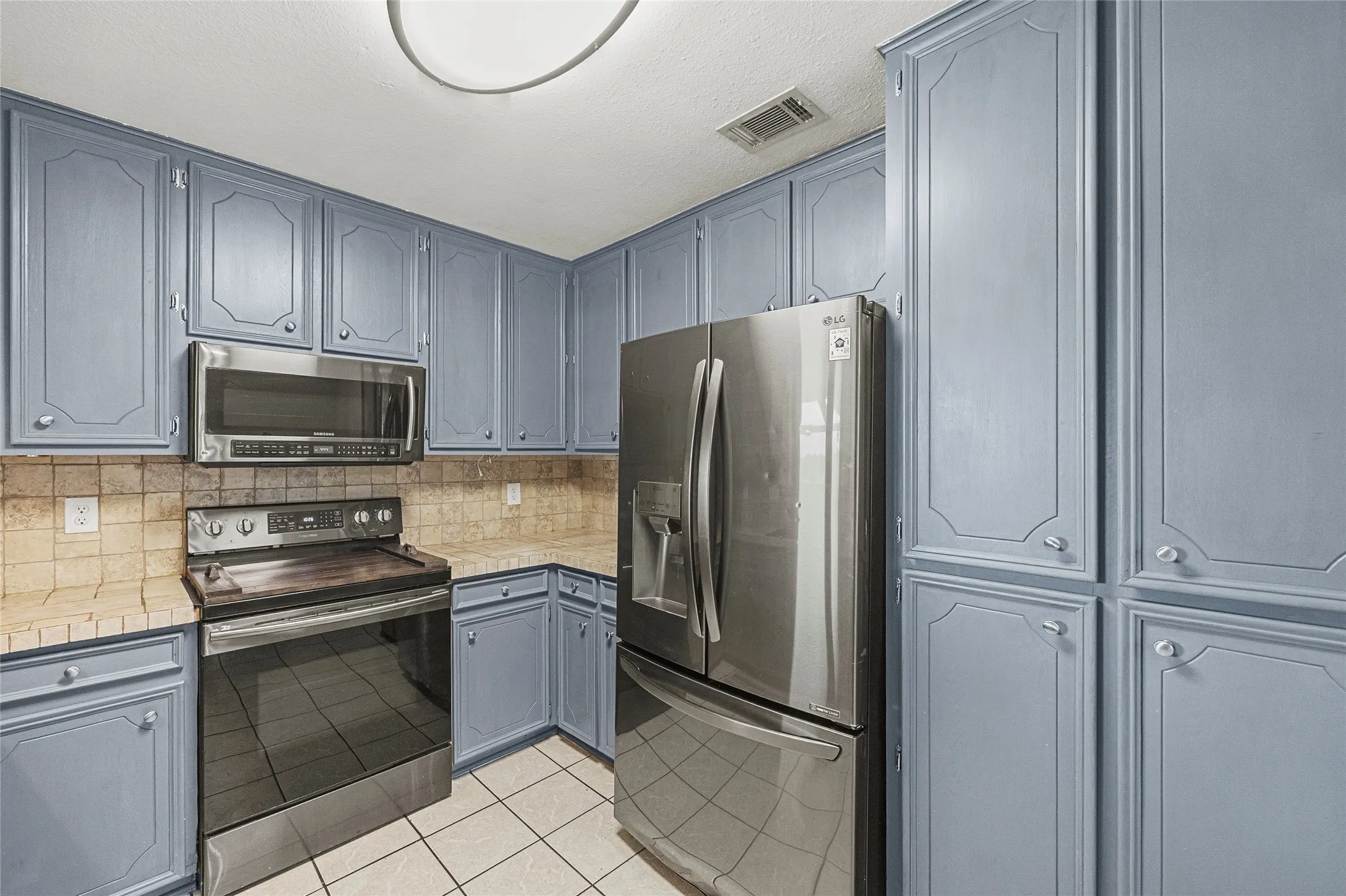 Single Family Residence For Sale in Kaufman County , 116 Willow lake Lane, Crandall, Texas 75114, 3 Bedroom, 2 Bathroom, 2 Garage spaces, 1,413 Sqft, built in 1985, mls#21393523, Real Estate Agent in Crandall, Homes For Sale in Kaufman county, Homes For Sale in Crandall, Realtor in Crandall Texas, Real Estate Brokerage Independent Realty Texas, Luminita Cordes Realtor