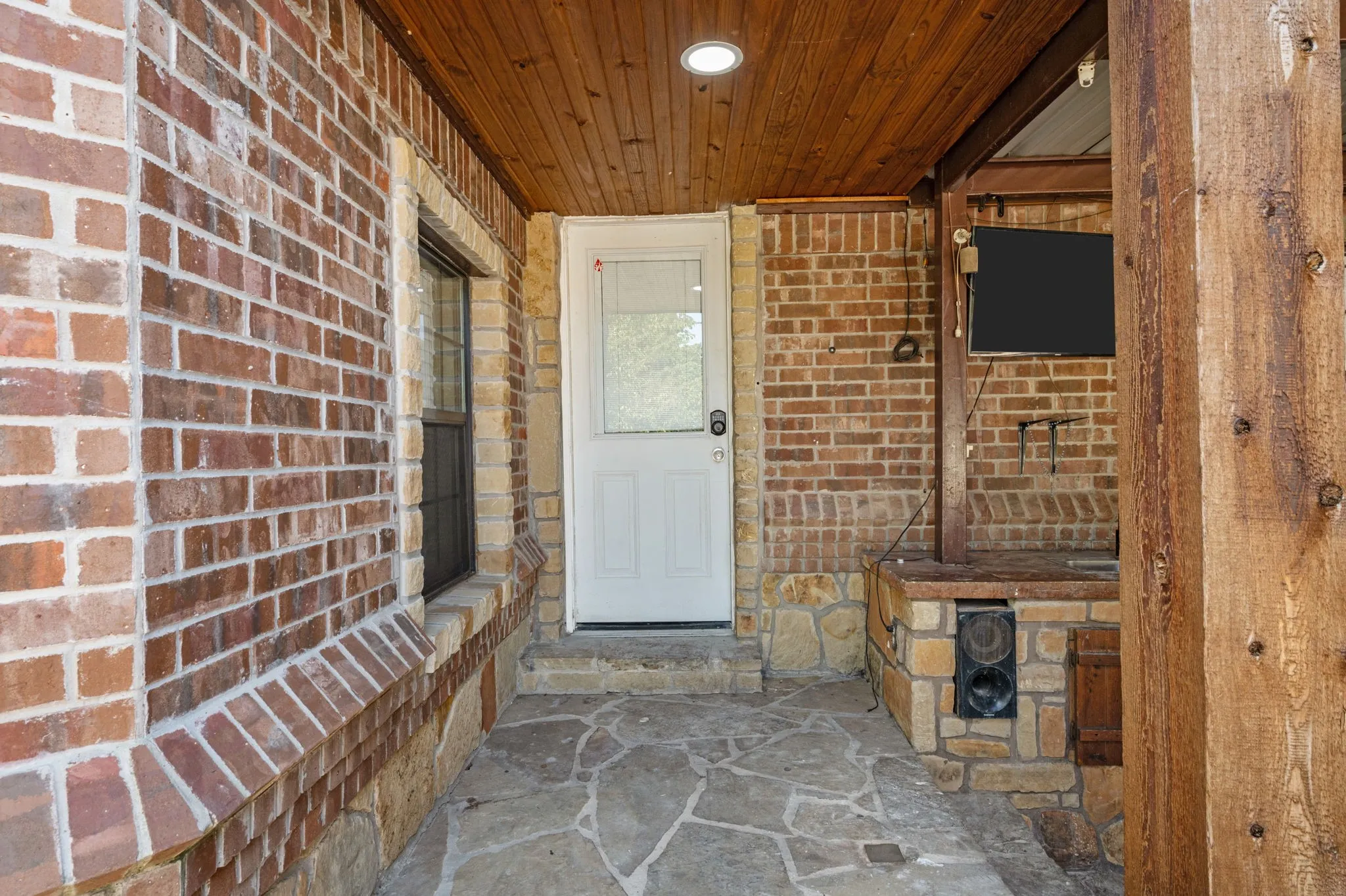 Single Family Residence For Sale in Palo Pinto County , 602 SE 18th Street, Mineral Wells, Texas 76067, 3 Bedroom, 1 Bathroom, Garage spaces, 1,602 Sqft, built in 1950, mls#21389832, Real Estate Agent in Mineral Wells, Homes For Sale in Palo Pinto county, Homes For Sale in Mineral Wells, Realtor in Mineral Wells Texas, Real Estate Brokerage Independent Realty Texas, Luminita Cordes Realtor