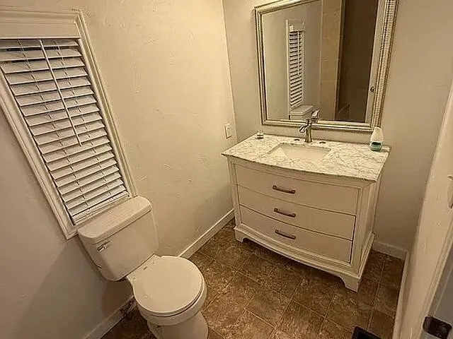 Mobile Home For Sale in Henderson County , 1901 Elm Drive, Kemp, Texas 75143, 3 Bedroom, 2 Bathroom, 2 Garage spaces, 1,216 Sqft, built in 1993, mls#21393533, Real Estate Agent in Kemp, Homes For Sale in Henderson county, Homes For Sale in Kemp, Realtor in Kemp Texas, Real Estate Brokerage Independent Realty Texas, Luminita Cordes Realtor