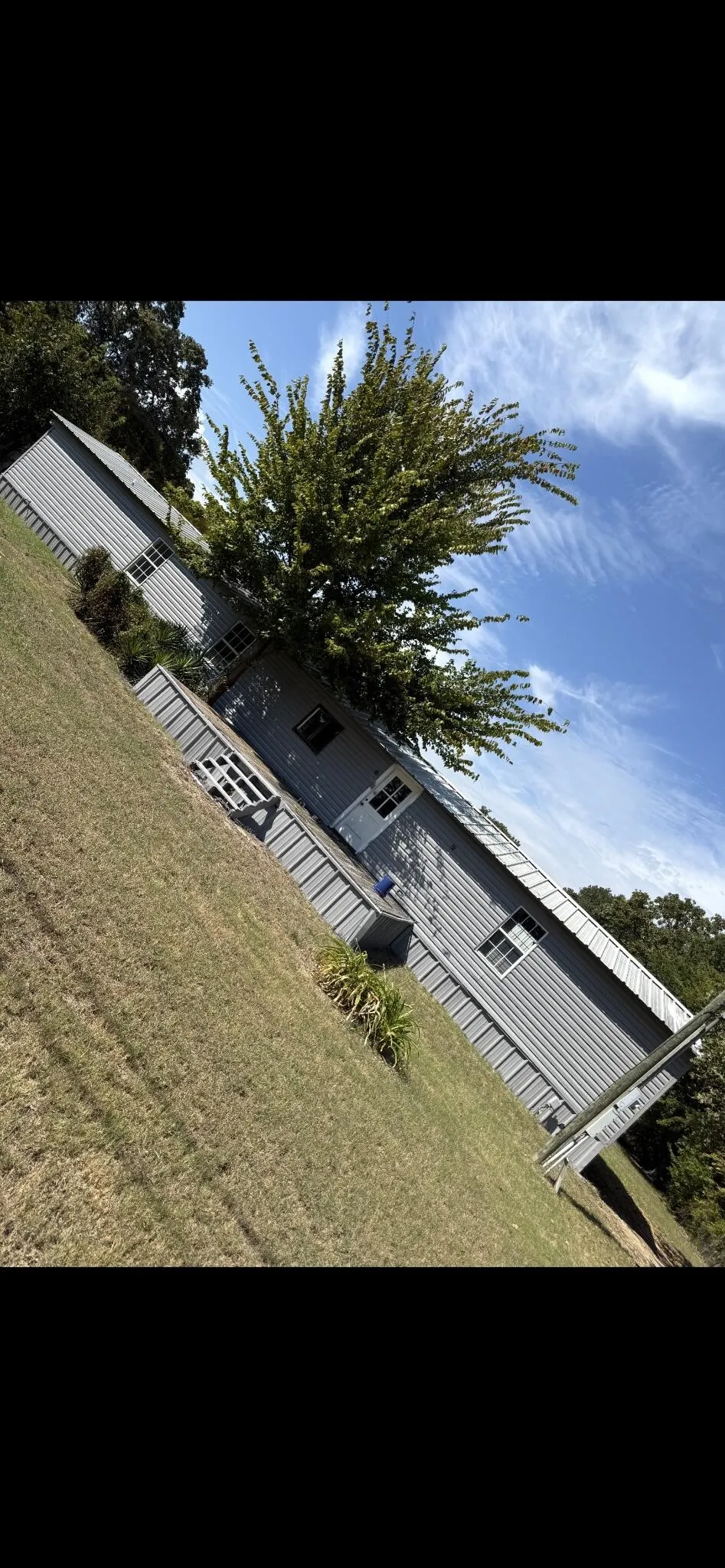 Mobile Home For Sale in Henderson County , 1901 Elm Drive, Kemp, Texas 75143, 3 Bedroom, 2 Bathroom, 2 Garage spaces, 1,216 Sqft, built in 1993, mls#21393533, Real Estate Agent in Kemp, Homes For Sale in Henderson county, Homes For Sale in Kemp, Realtor in Kemp Texas, Real Estate Brokerage Independent Realty Texas, Luminita Cordes Realtor
