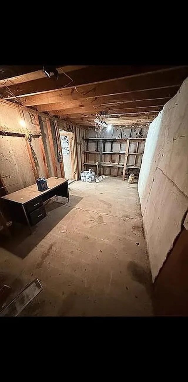 Mobile Home For Sale in Henderson County , 1901 Elm Drive, Kemp, Texas 75143, 3 Bedroom, 2 Bathroom, 2 Garage spaces, 1,216 Sqft, built in 1993, mls#21393533, Real Estate Agent in Kemp, Homes For Sale in Henderson county, Homes For Sale in Kemp, Realtor in Kemp Texas, Real Estate Brokerage Independent Realty Texas, Luminita Cordes Realtor