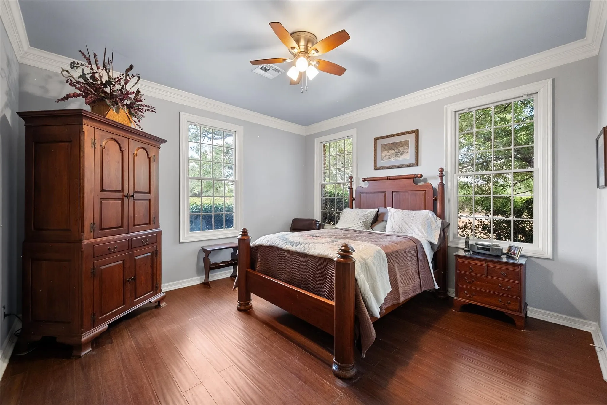 Farm For Sale in Navarro County , 225 SW County Road 0020, Corsicana, Texas 75110, 5 Bedroom, 5 Bathroom, 3 Garage spaces, 3,900 Sqft, built in 1995, mls#21389527, Real Estate Agent in Corsicana, Homes For Sale in Navarro county, Homes For Sale in Corsicana, Realtor in Corsicana Texas, Real Estate Brokerage Independent Realty Texas, Luminita Cordes Realtor