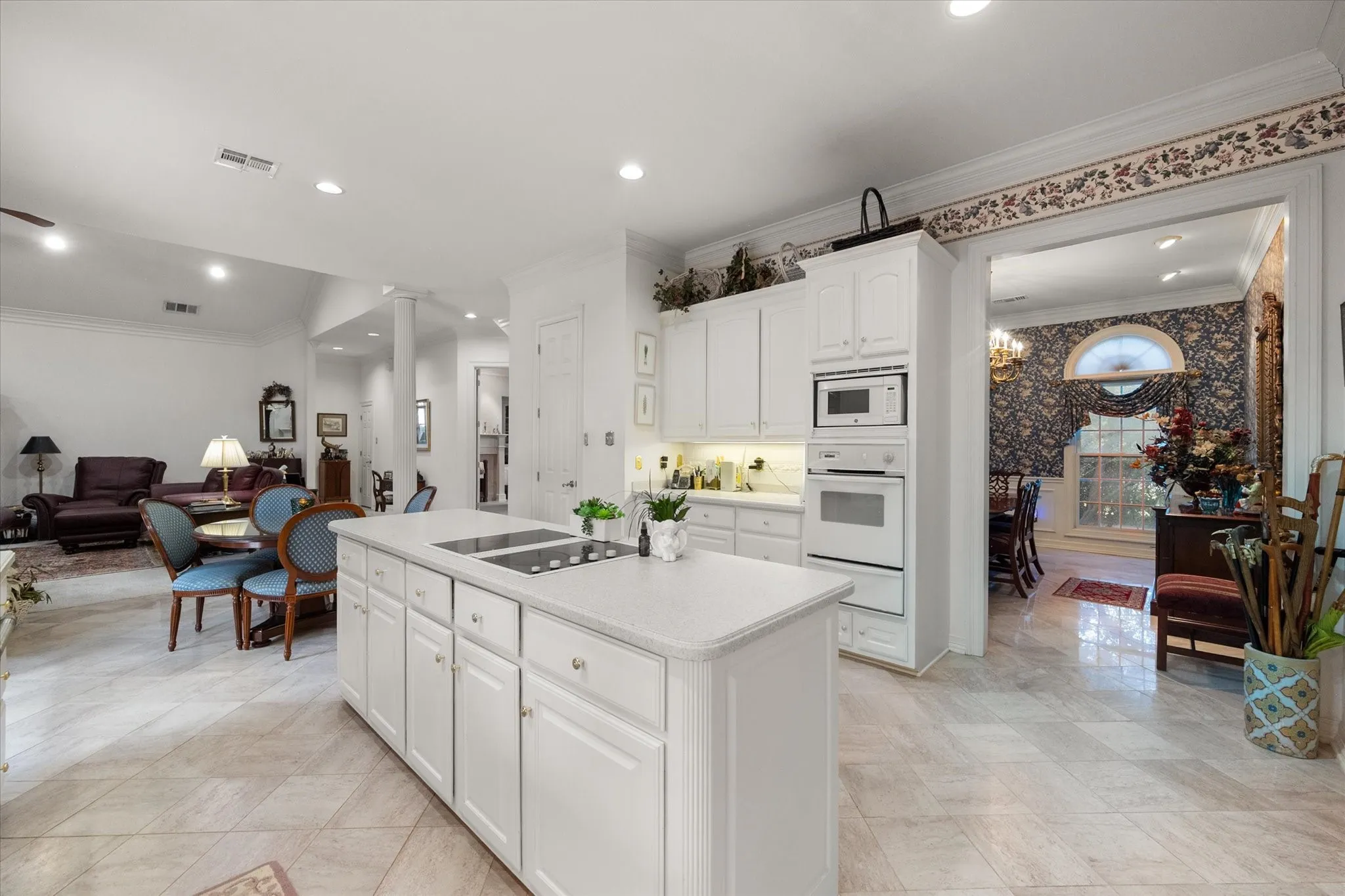 Farm For Sale in Navarro County , 225 SW County Road 0020, Corsicana, Texas 75110, 5 Bedroom, 5 Bathroom, 3 Garage spaces, 3,900 Sqft, built in 1995, mls#21389527, Real Estate Agent in Corsicana, Homes For Sale in Navarro county, Homes For Sale in Corsicana, Realtor in Corsicana Texas, Real Estate Brokerage Independent Realty Texas, Luminita Cordes Realtor