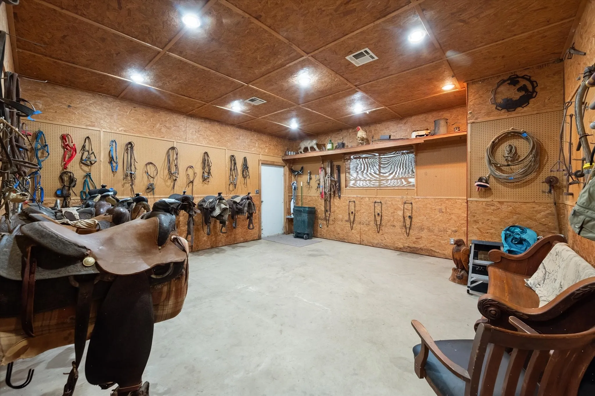 tack room