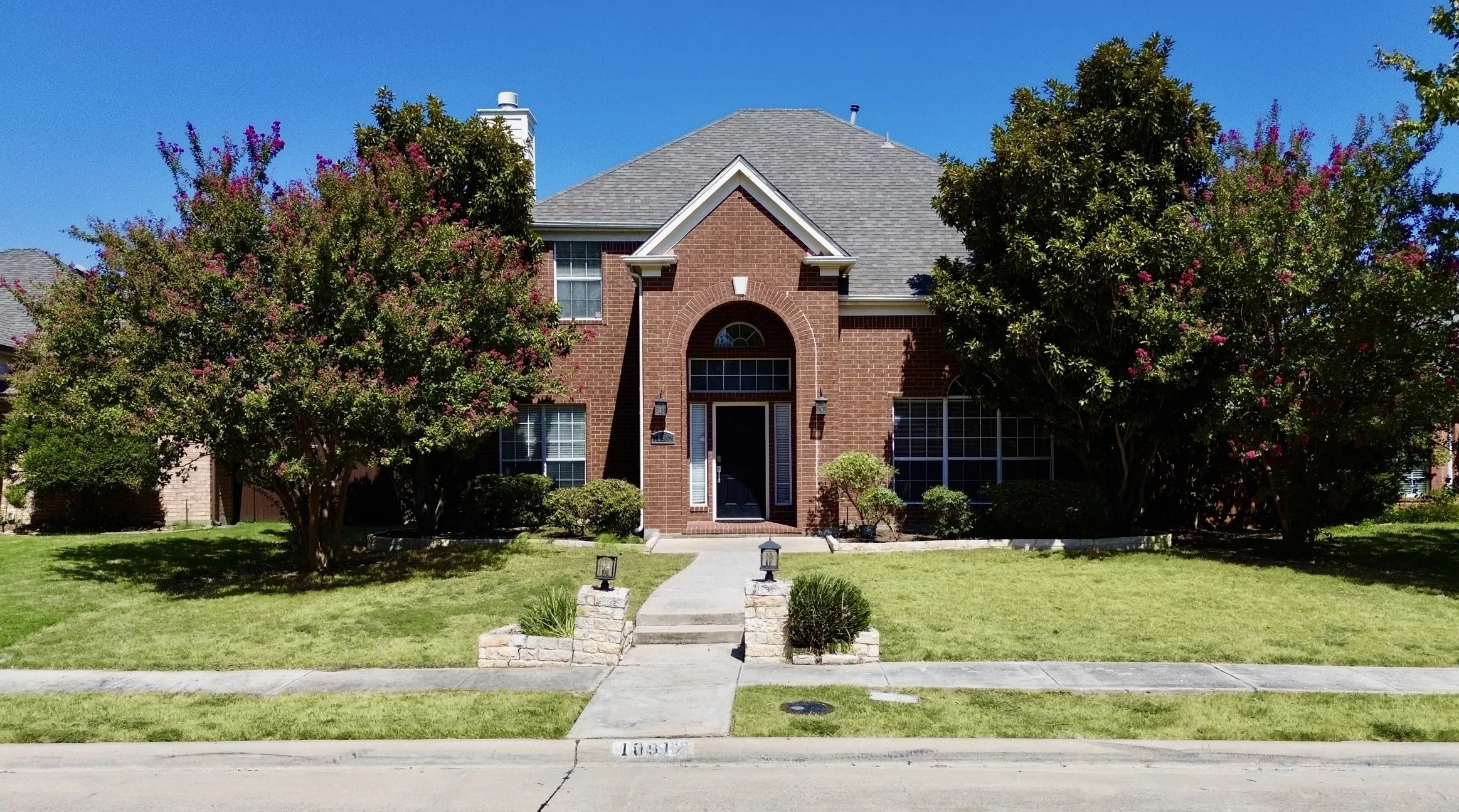 Single Family Residence For Sale