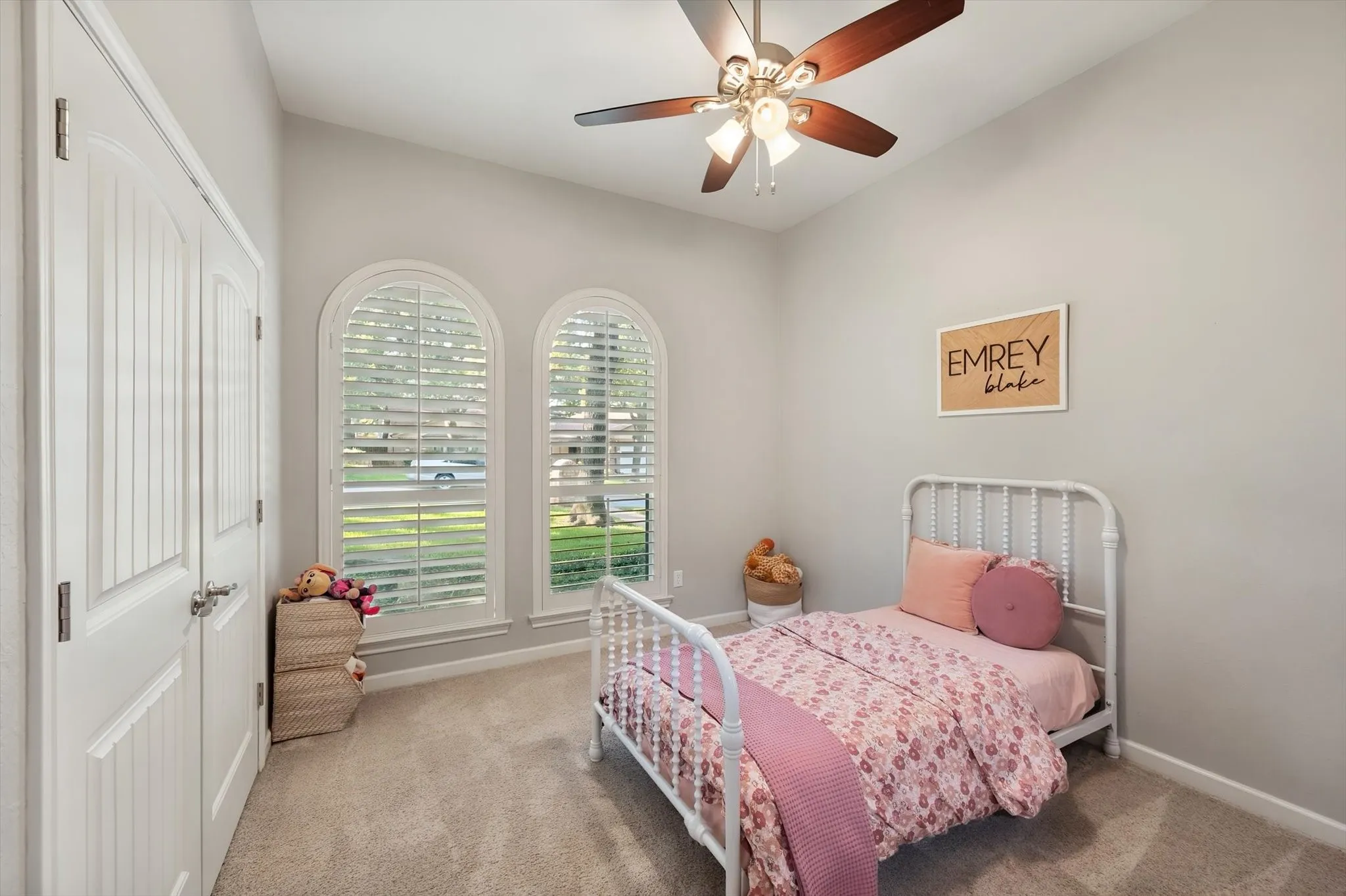 Single Family Residence For Sale in Tarrant County , 4909 Rockford Court, Arlington, Texas 76017, 3 Bedroom, 2 Bathroom, 2 Garage spaces, 2,009 Sqft, built in 1985, mls#21383684, Real Estate Agent in Arlington, Homes For Sale in Tarrant county, Homes For Sale in Arlington, Realtor in Arlington Texas, Real Estate Brokerage Independent Realty Texas, Luminita Cordes Realtor
