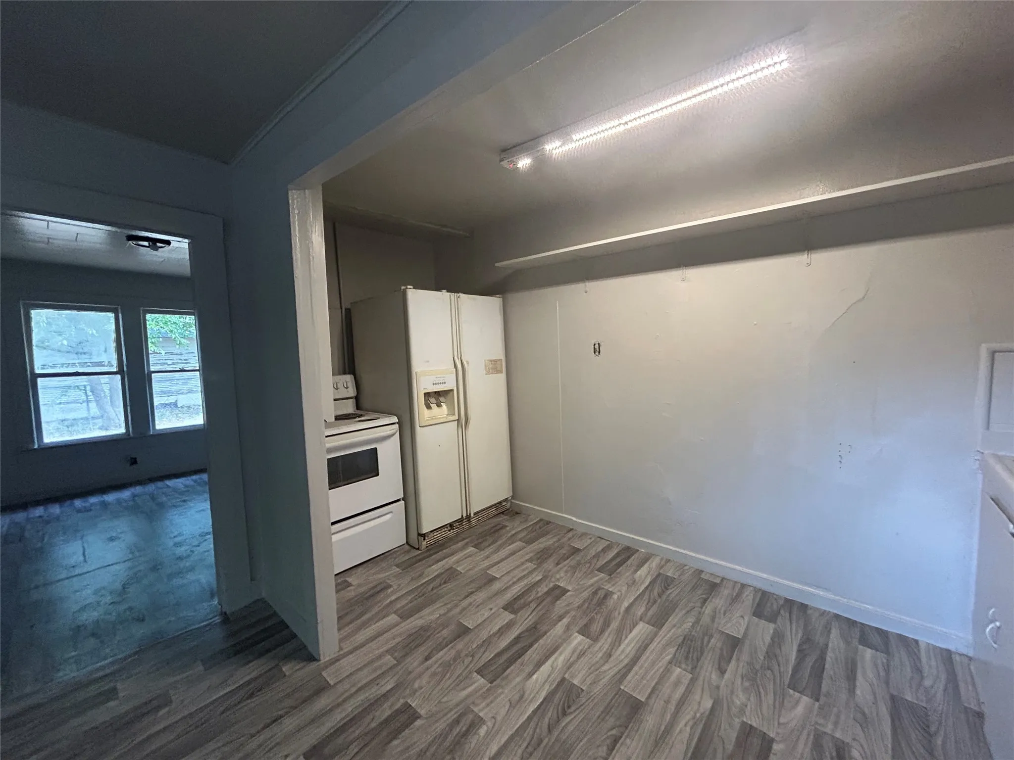 Single Family Residence For Rent in Johnson County , 218 8th Street, Joshua, Texas 76058, 2 Bedroom, 1 Bathroom, Garage spaces, 830 Sqft, built in 1920, mls#21393539, Real Estate Agent in Joshua, Homes For Rent in Johnson county, Homes For Rent in Joshua, Realtor in Joshua Texas, Real Estate Brokerage Independent Realty Texas, Luminita Cordes Realtor