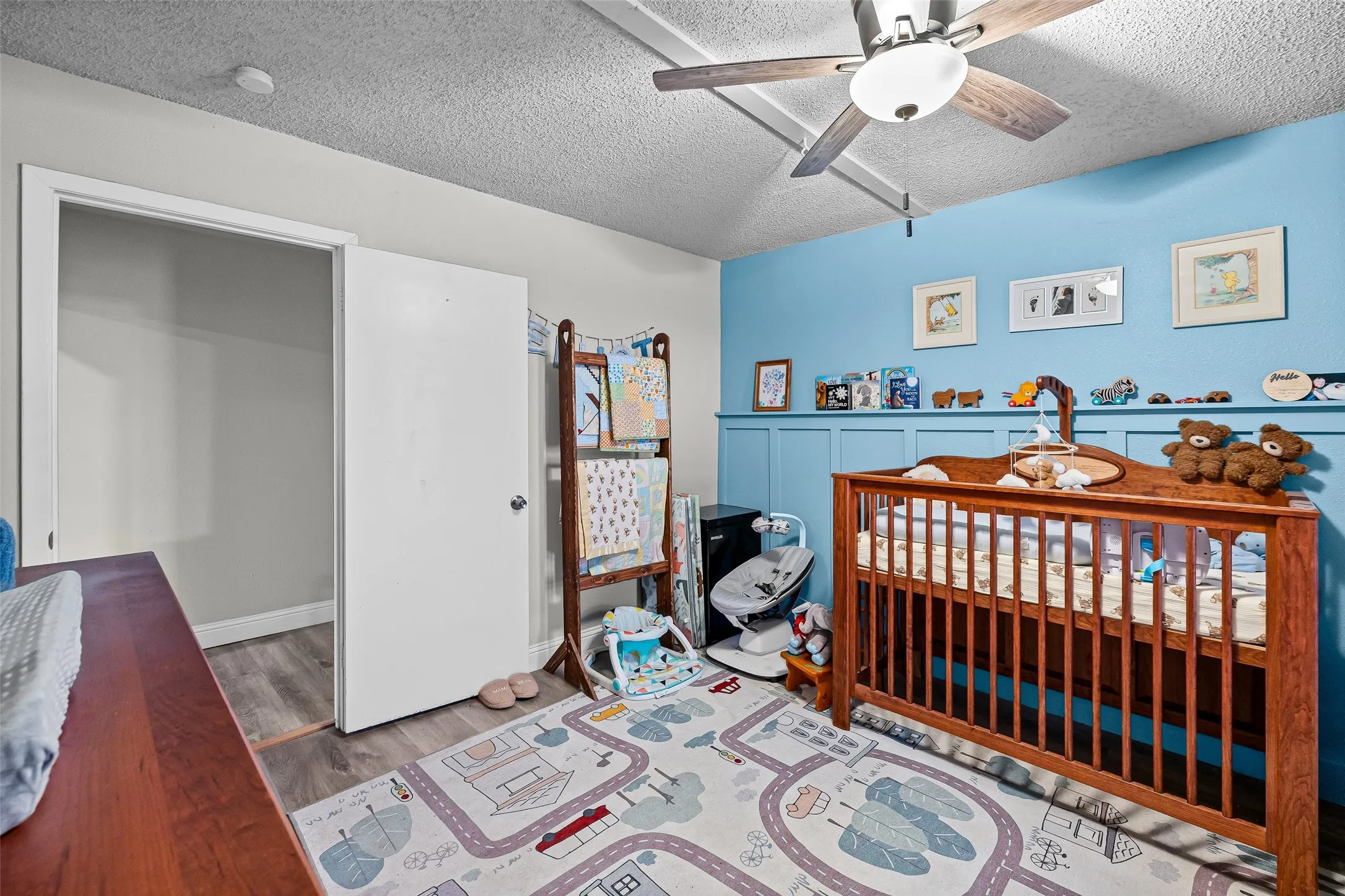 Single Family Residence For Sale in Tarrant County , 8311 Whitney Drive, White Settlement, Texas 76108, 3 Bedroom, 1 Bathroom, 1 Garage spaces, 1,193 Sqft, built in 1947, mls#21393541, Real Estate Agent in White Settlement, Homes For Sale in Tarrant county, Homes For Sale in White Settlement, Realtor in White Settlement Texas, Real Estate Brokerage Independent Realty Texas, Luminita Cordes Realtor