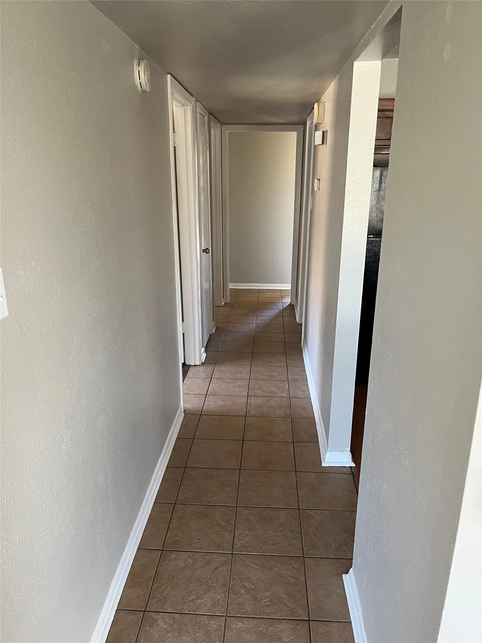 Duplex For Sale in Navarro County , 300-302 Northwood Boulevard, Corsicana, Texas 75110, 4 Bedroom, 2 Bathroom, Garage spaces, 0 Sqft, built in 1975, mls#21385456, Real Estate Agent in Corsicana, Homes For Sale in Navarro county, Homes For Sale in Corsicana, Realtor in Corsicana Texas, Real Estate Brokerage Independent Realty Texas, Luminita Cordes Realtor