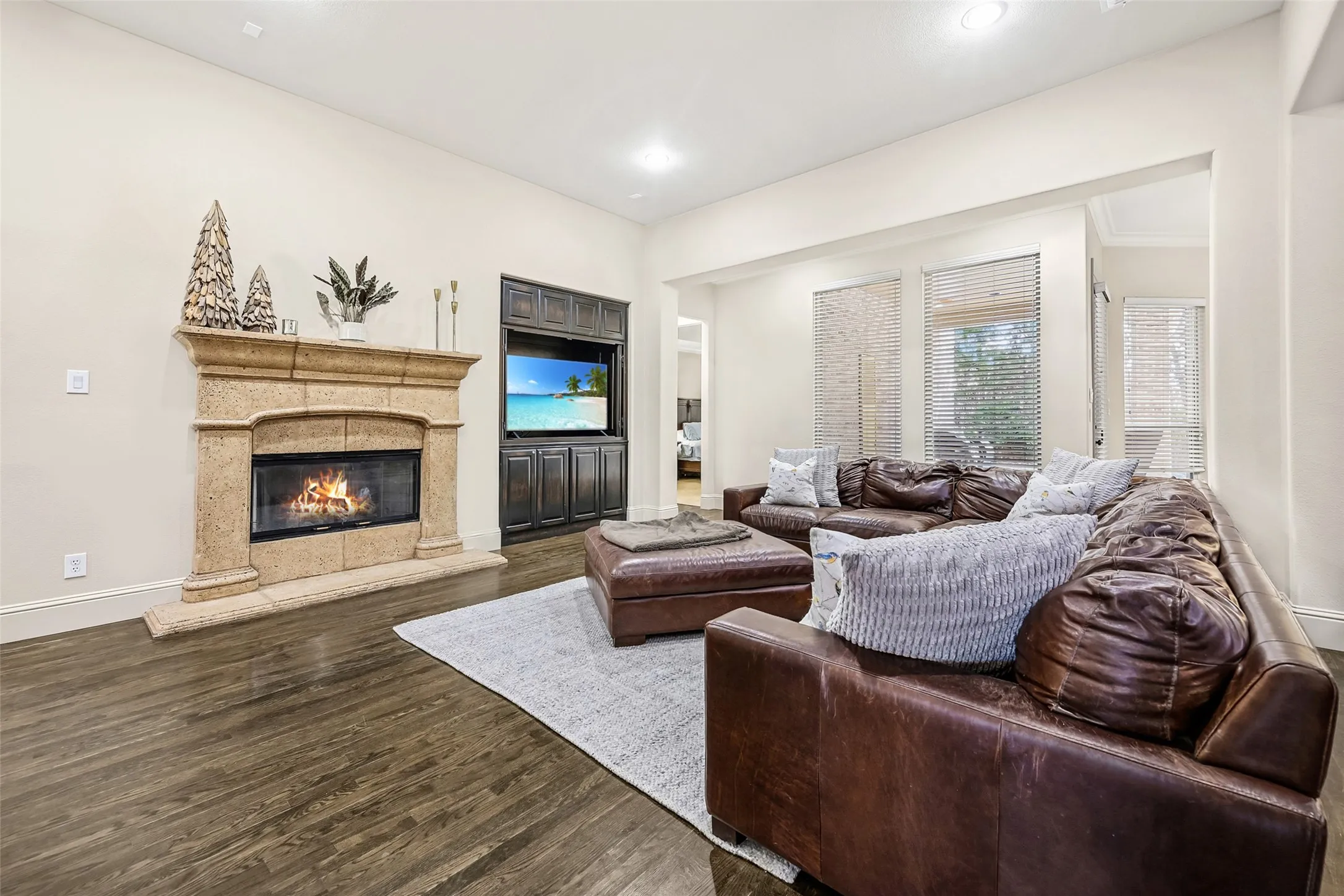 Single Family Residence For Sale in Collin County , 840 Butchart Drive, Prosper, Texas 75078, 4 Bedroom, 4 Bathroom, 3 Garage spaces, 3,405 Sqft, built in 2008, mls#21386203, Real Estate Agent in Prosper, Homes For Sale in Collin county, Homes For Sale in Prosper, Realtor in Prosper Texas, Real Estate Brokerage Independent Realty Texas, Luminita Cordes Realtor