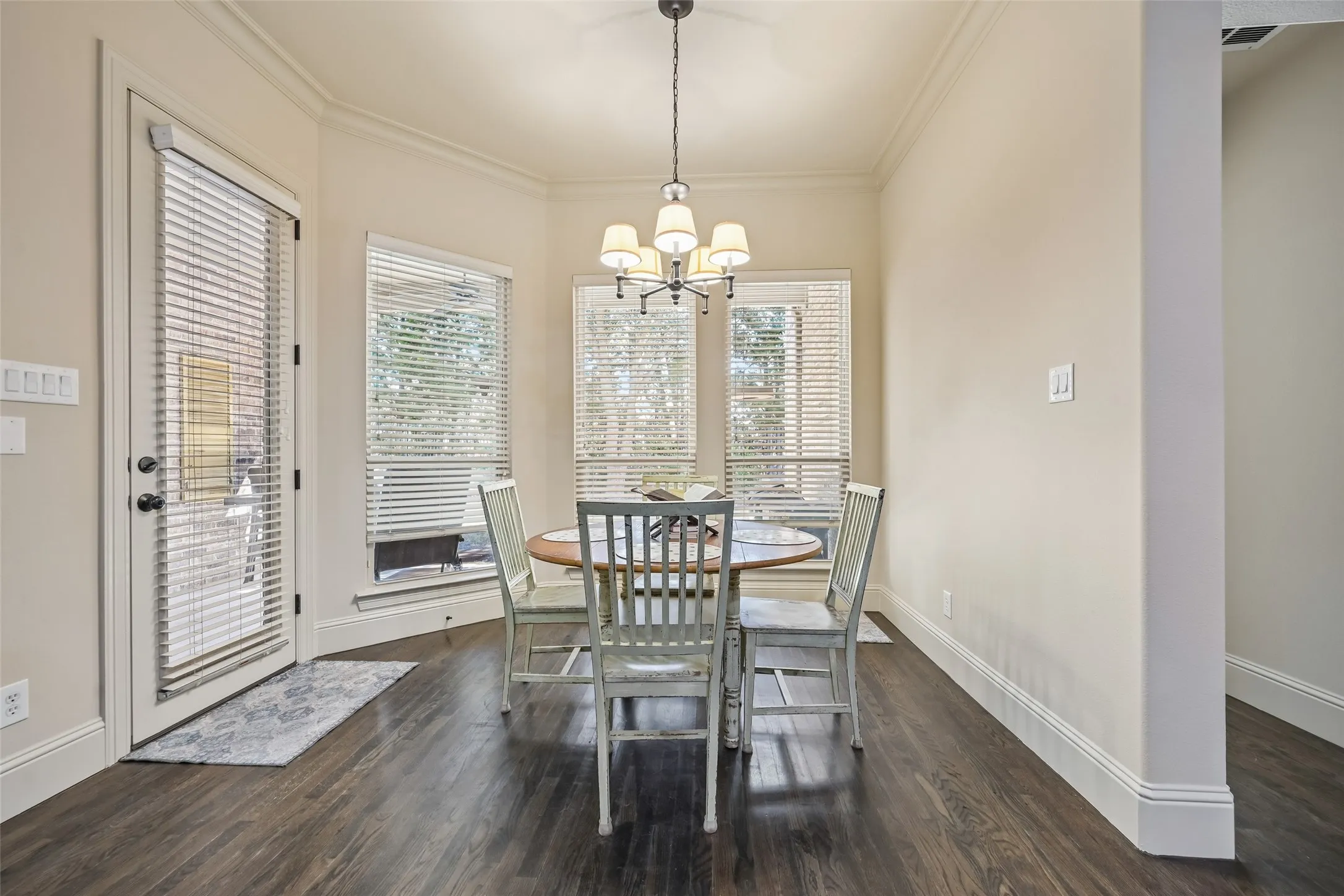 Single Family Residence For Sale in Collin County , 840 Butchart Drive, Prosper, Texas 75078, 4 Bedroom, 4 Bathroom, 3 Garage spaces, 3,405 Sqft, built in 2008, mls#21386203, Real Estate Agent in Prosper, Homes For Sale in Collin county, Homes For Sale in Prosper, Realtor in Prosper Texas, Real Estate Brokerage Independent Realty Texas, Luminita Cordes Realtor