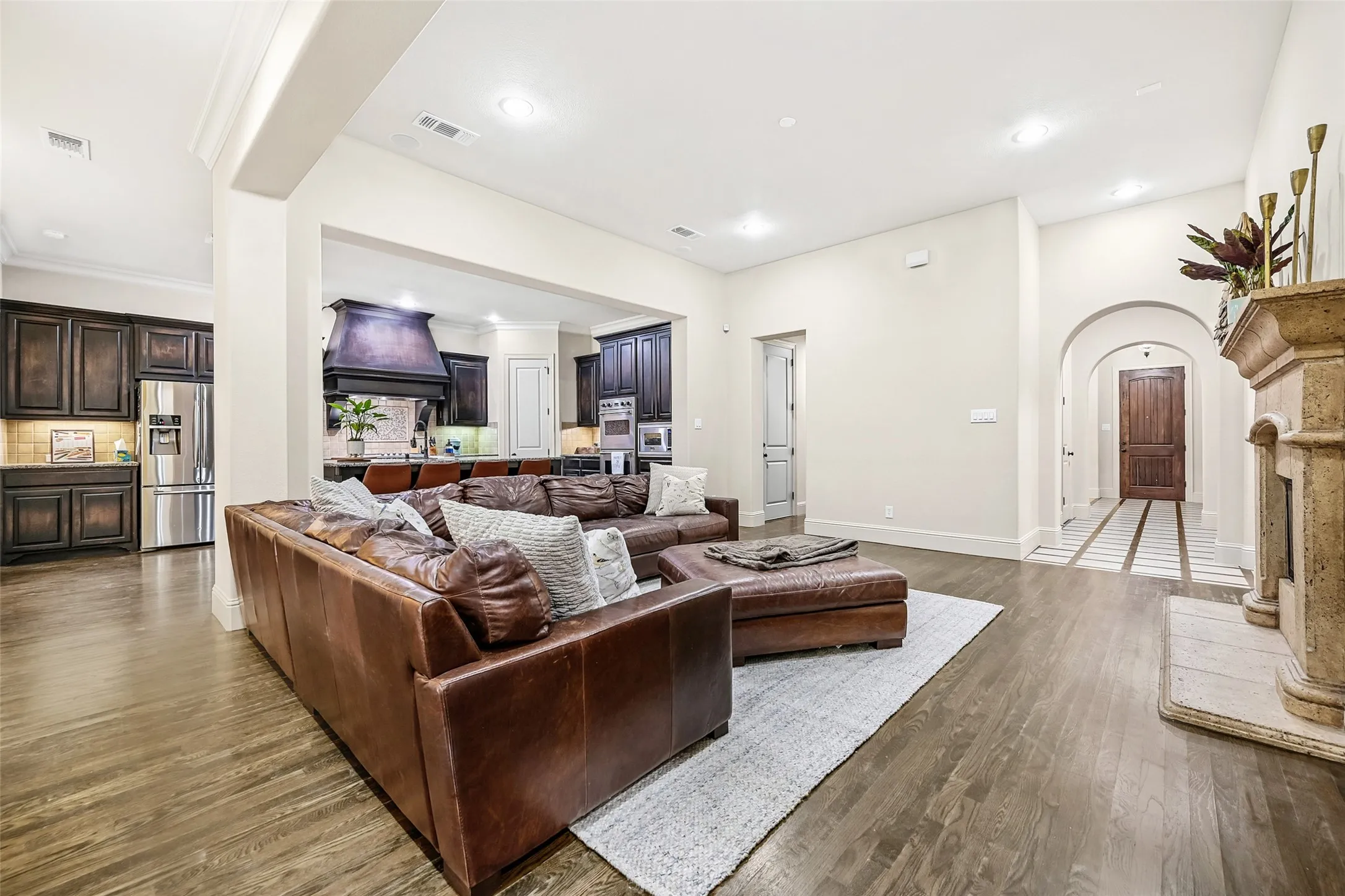 Single Family Residence For Sale in Collin County , 840 Butchart Drive, Prosper, Texas 75078, 4 Bedroom, 4 Bathroom, 3 Garage spaces, 3,405 Sqft, built in 2008, mls#21386203, Real Estate Agent in Prosper, Homes For Sale in Collin county, Homes For Sale in Prosper, Realtor in Prosper Texas, Real Estate Brokerage Independent Realty Texas, Luminita Cordes Realtor