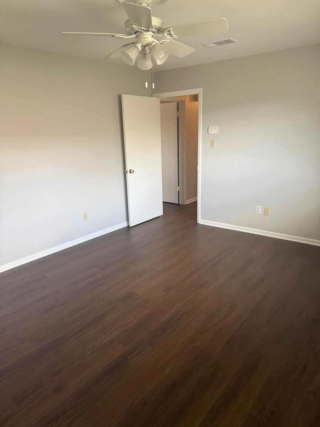 Duplex For Rent in Tarrant County , 4613 Ranch View Road, Fort Worth, Texas 76109, 2 Bedroom, 2 Bathroom, Garage spaces, 1,528 Sqft, built in 1969, mls#21393546, Real Estate Agent in Fort Worth, Homes For Rent in Tarrant county, Homes For Rent in Fort Worth, Realtor in Fort Worth Texas, Real Estate Brokerage Independent Realty Texas, Luminita Cordes Realtor