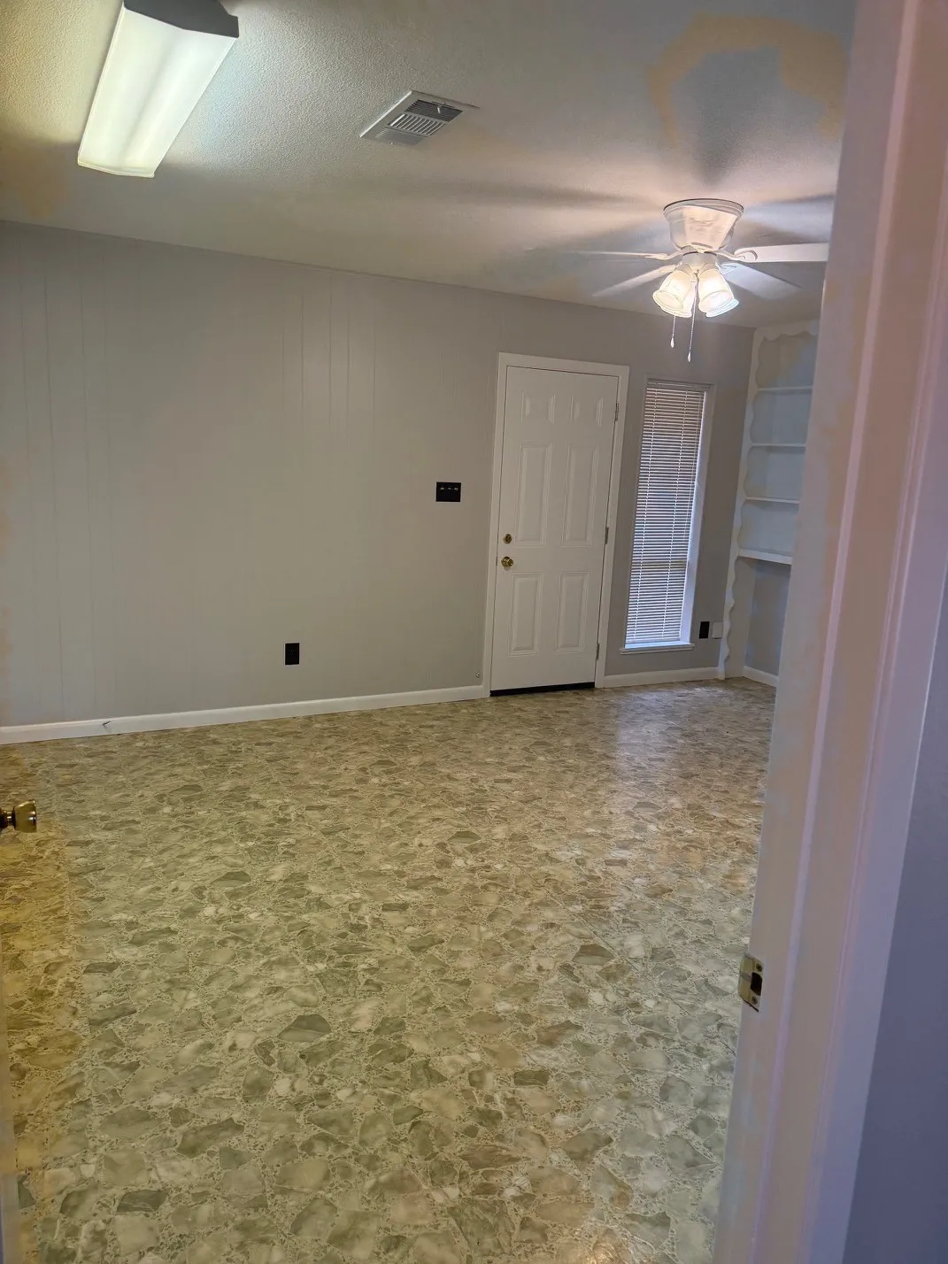 Duplex For Rent in Tarrant County , 4613 Ranch View Road, Fort Worth, Texas 76109, 2 Bedroom, 2 Bathroom, Garage spaces, 1,528 Sqft, built in 1969, mls#21393546, Real Estate Agent in Fort Worth, Homes For Rent in Tarrant county, Homes For Rent in Fort Worth, Realtor in Fort Worth Texas, Real Estate Brokerage Independent Realty Texas, Luminita Cordes Realtor