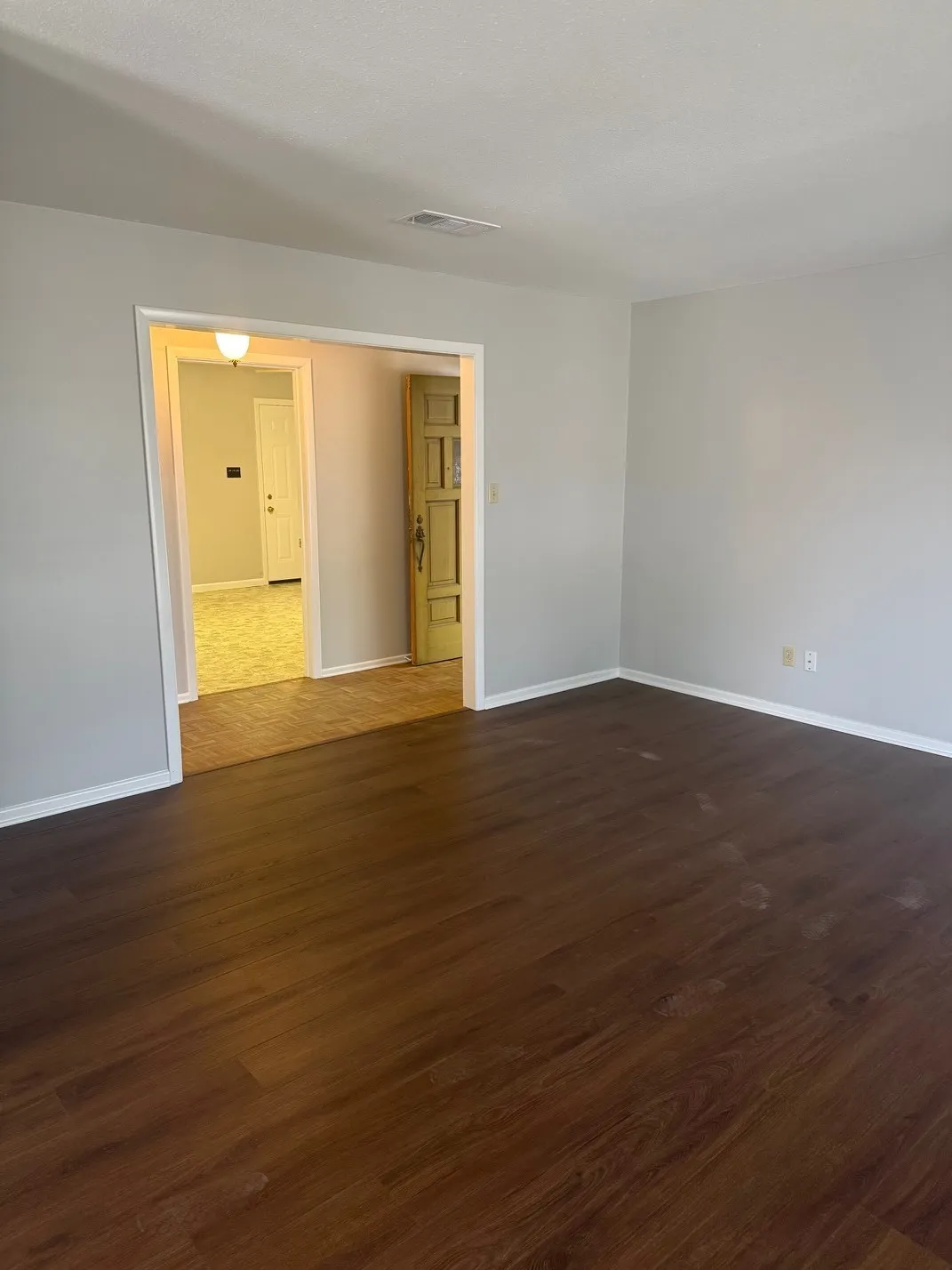 Duplex For Rent in Tarrant County , 4613 Ranch View Road, Fort Worth, Texas 76109, 2 Bedroom, 2 Bathroom, Garage spaces, 1,528 Sqft, built in 1969, mls#21393546, Real Estate Agent in Fort Worth, Homes For Rent in Tarrant county, Homes For Rent in Fort Worth, Realtor in Fort Worth Texas, Real Estate Brokerage Independent Realty Texas, Luminita Cordes Realtor