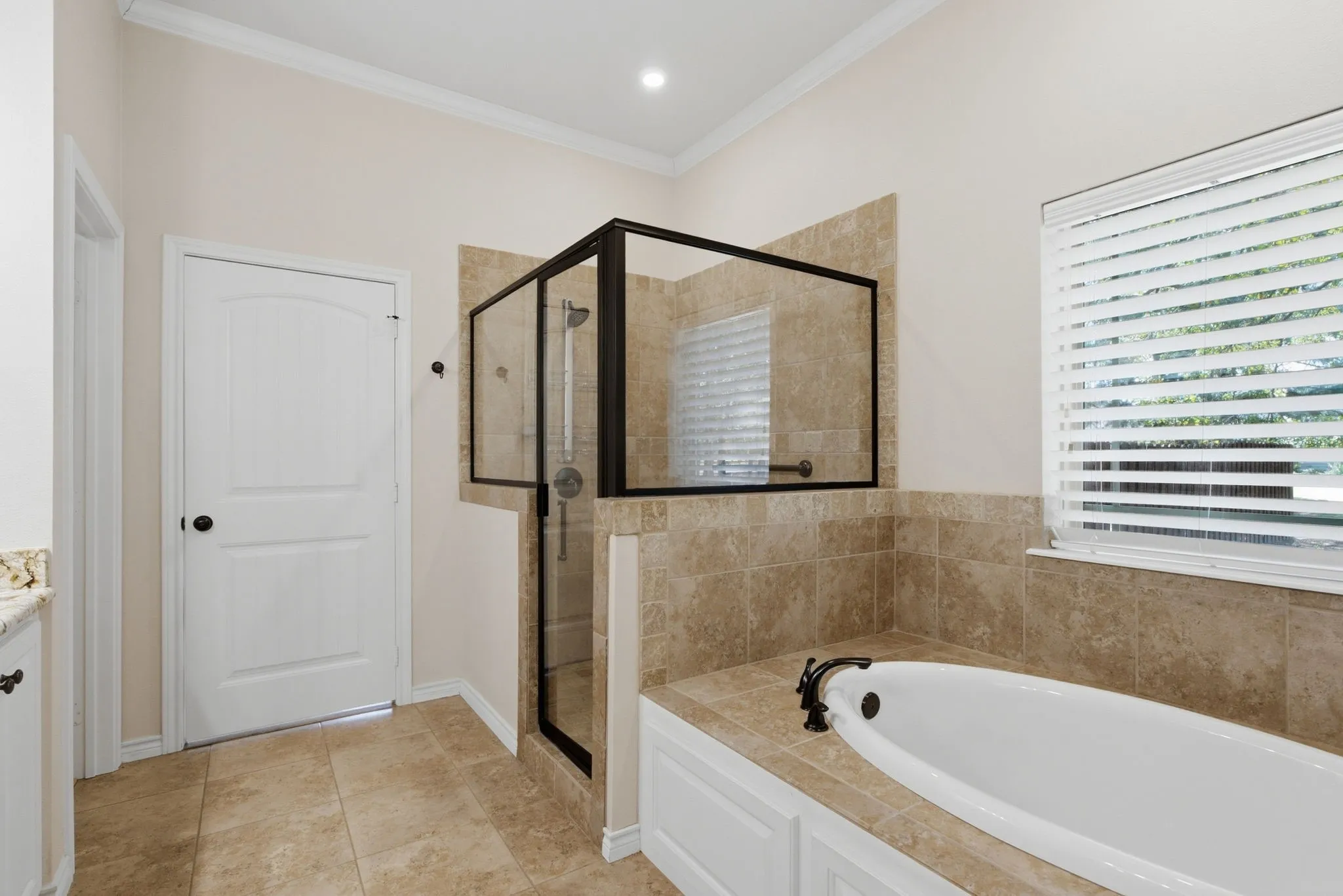 Single Family Residence For Sale in Wood County , 213 County Rd 2321, Mineola, Texas 75773, 4 Bedroom, 3 Bathroom, 2 Garage spaces, 2,415 Sqft, built in 2015, mls#21393285, Real Estate Agent in Mineola, Homes For Sale in Wood county, Homes For Sale in Mineola, Realtor in Mineola Texas, Real Estate Brokerage Independent Realty Texas, Luminita Cordes Realtor