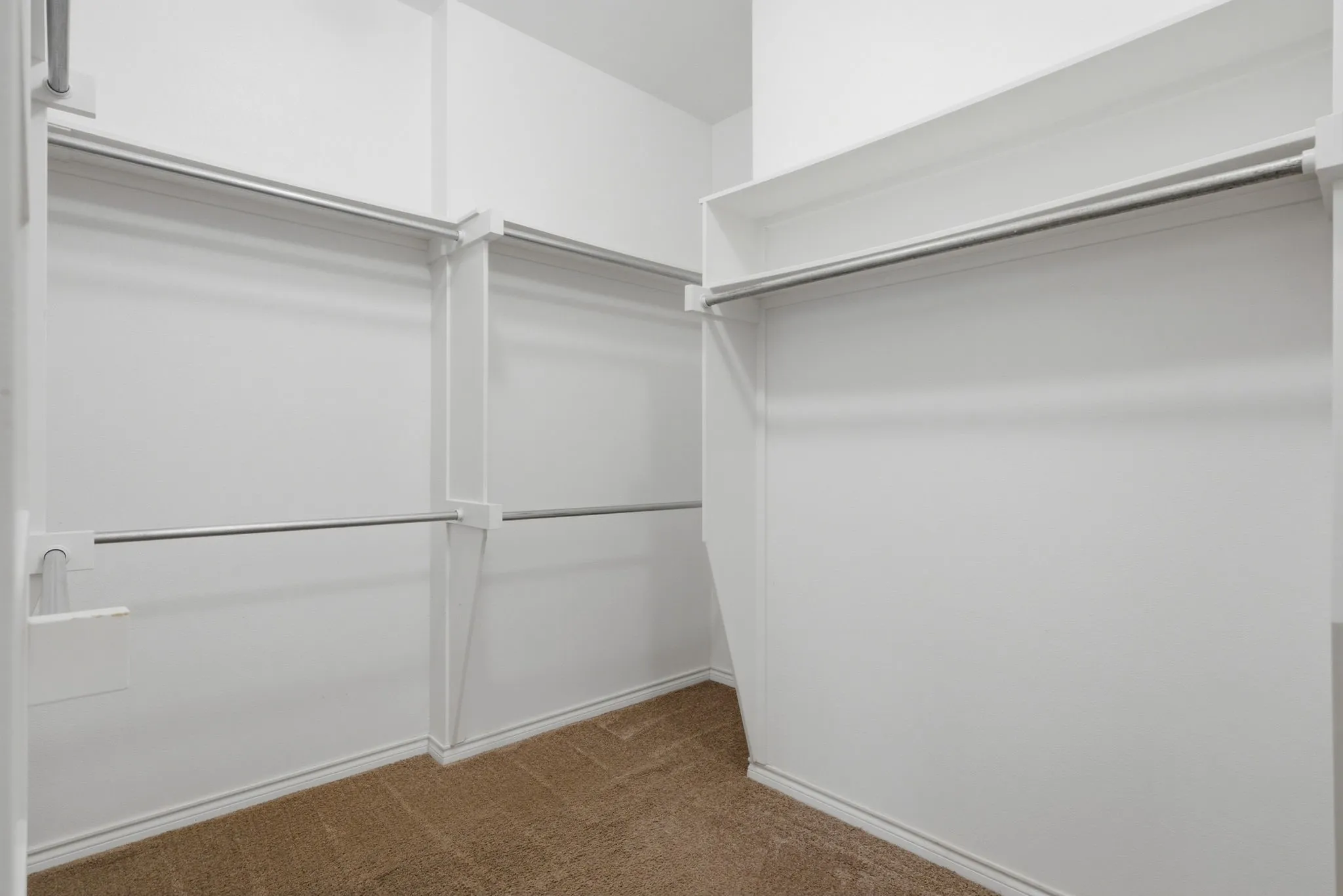 Single Family Residence For Sale in Wood County , 213 County Rd 2321, Mineola, Texas 75773, 4 Bedroom, 3 Bathroom, 2 Garage spaces, 2,415 Sqft, built in 2015, mls#21393285, Real Estate Agent in Mineola, Homes For Sale in Wood county, Homes For Sale in Mineola, Realtor in Mineola Texas, Real Estate Brokerage Independent Realty Texas, Luminita Cordes Realtor