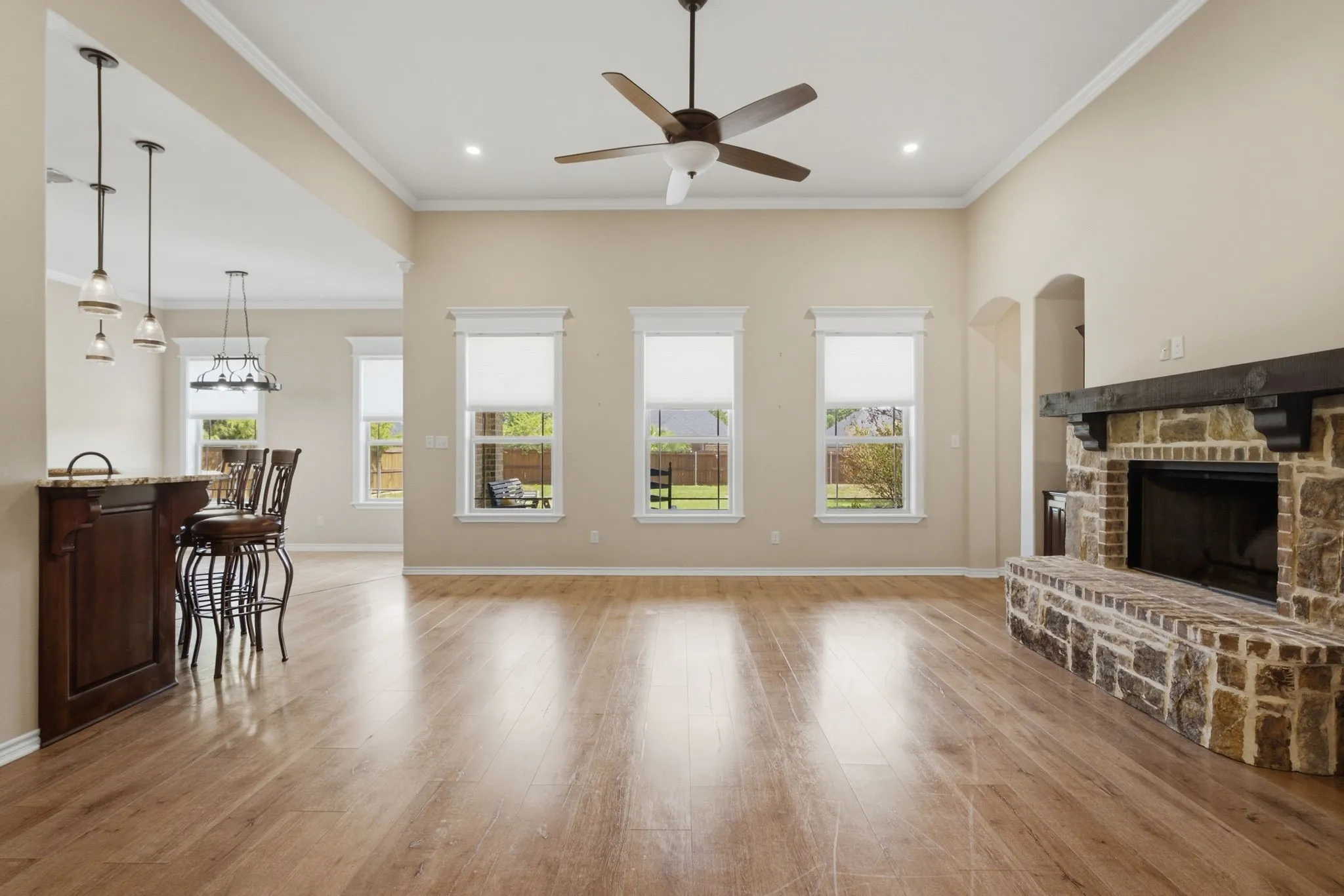 Single Family Residence For Sale in Wood County , 213 County Rd 2321, Mineola, Texas 75773, 4 Bedroom, 3 Bathroom, 2 Garage spaces, 2,415 Sqft, built in 2015, mls#21393285, Real Estate Agent in Mineola, Homes For Sale in Wood county, Homes For Sale in Mineola, Realtor in Mineola Texas, Real Estate Brokerage Independent Realty Texas, Luminita Cordes Realtor
