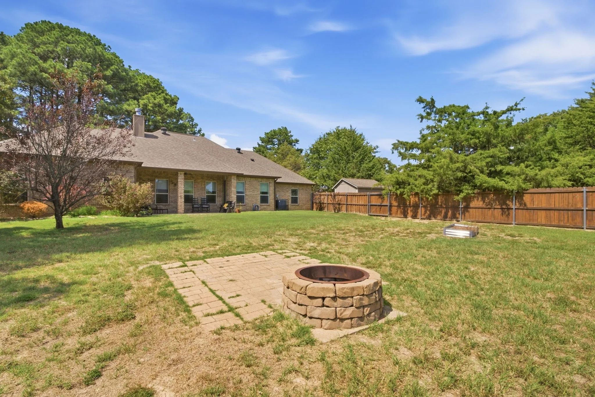 Single Family Residence For Sale in Wood County , 213 County Rd 2321, Mineola, Texas 75773, 4 Bedroom, 3 Bathroom, 2 Garage spaces, 2,415 Sqft, built in 2015, mls#21393285, Real Estate Agent in Mineola, Homes For Sale in Wood county, Homes For Sale in Mineola, Realtor in Mineola Texas, Real Estate Brokerage Independent Realty Texas, Luminita Cordes Realtor