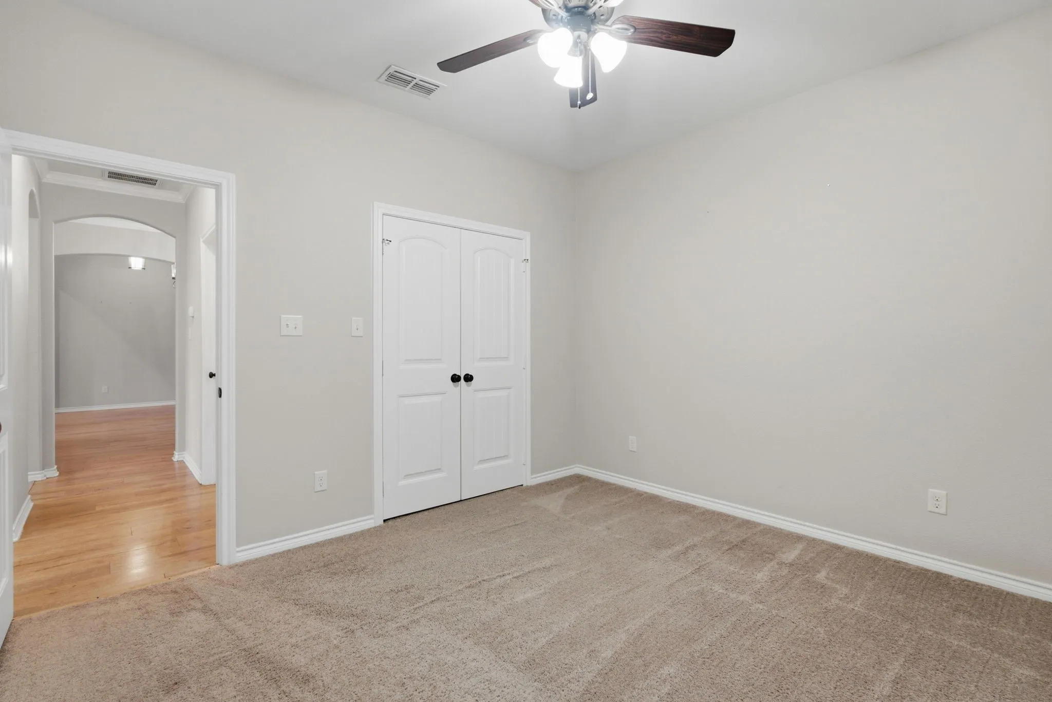 Single Family Residence For Sale in Wood County , 213 County Rd 2321, Mineola, Texas 75773, 4 Bedroom, 3 Bathroom, 2 Garage spaces, 2,415 Sqft, built in 2015, mls#21393285, Real Estate Agent in Mineola, Homes For Sale in Wood county, Homes For Sale in Mineola, Realtor in Mineola Texas, Real Estate Brokerage Independent Realty Texas, Luminita Cordes Realtor