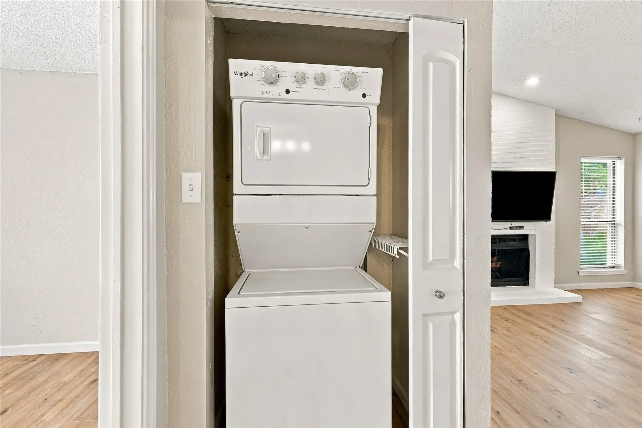 Washer and Dryer included!