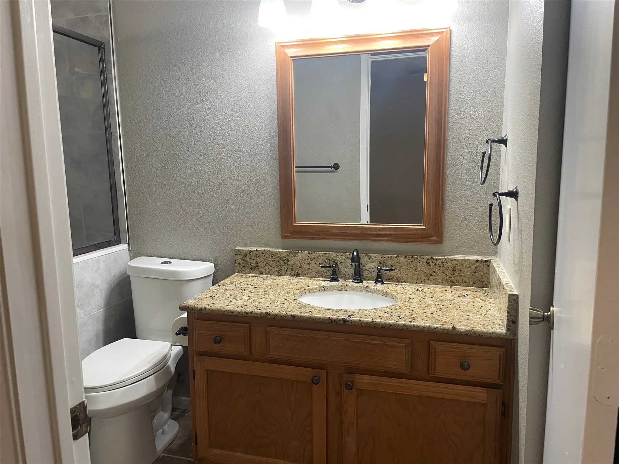 Single Family Residence For Rent in Tarrant County , 1807 Chittam Drive, Euless, Texas 76039, 3 Bedroom, 2 Bathroom, 2 Garage spaces, 1,853 Sqft, built in 1983, mls#21393548, Real Estate Agent in Euless, Homes For Rent in Tarrant county, Homes For Rent in Euless, Realtor in Euless Texas, Real Estate Brokerage Independent Realty Texas, Luminita Cordes Realtor