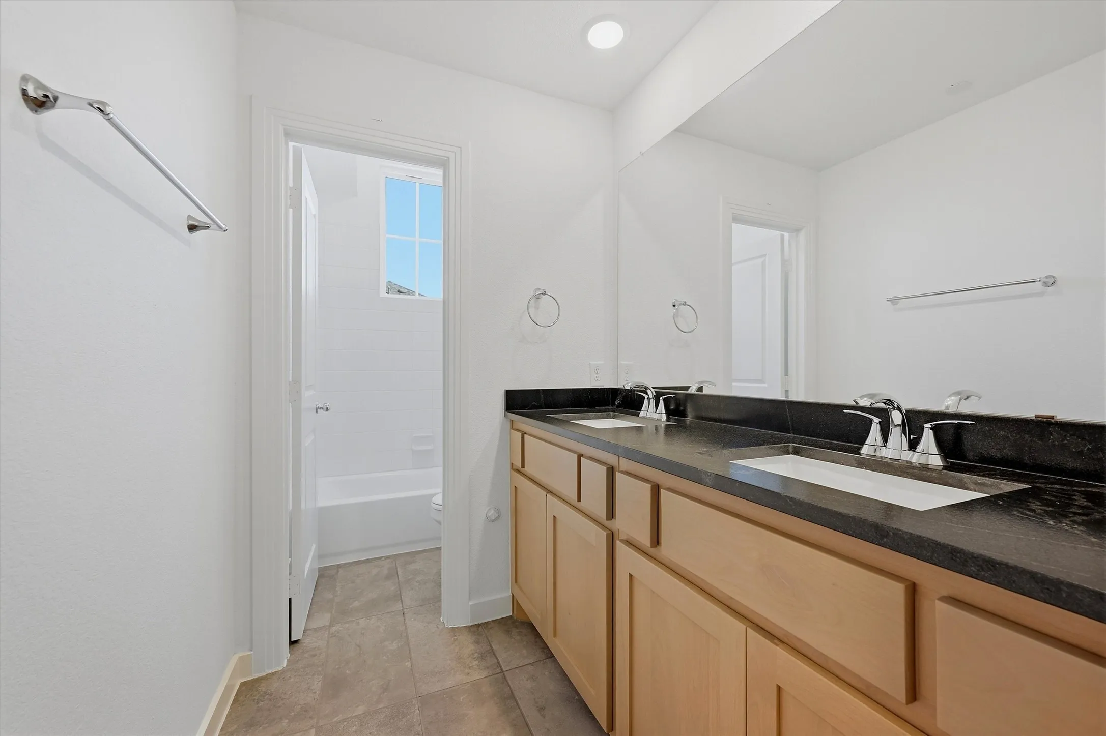 Townhouse For Sale in Grayson County , 1110 Morgan Drive, Sherman, Texas 75090, 3 Bedroom, 3 Bathroom, 2 Garage spaces, 1,803 Sqft, built in 2023, mls#21393071, Real Estate Agent in Sherman, Homes For Sale in Grayson county, Homes For Sale in Sherman, Realtor in Sherman Texas, Real Estate Brokerage Independent Realty Texas, Luminita Cordes Realtor