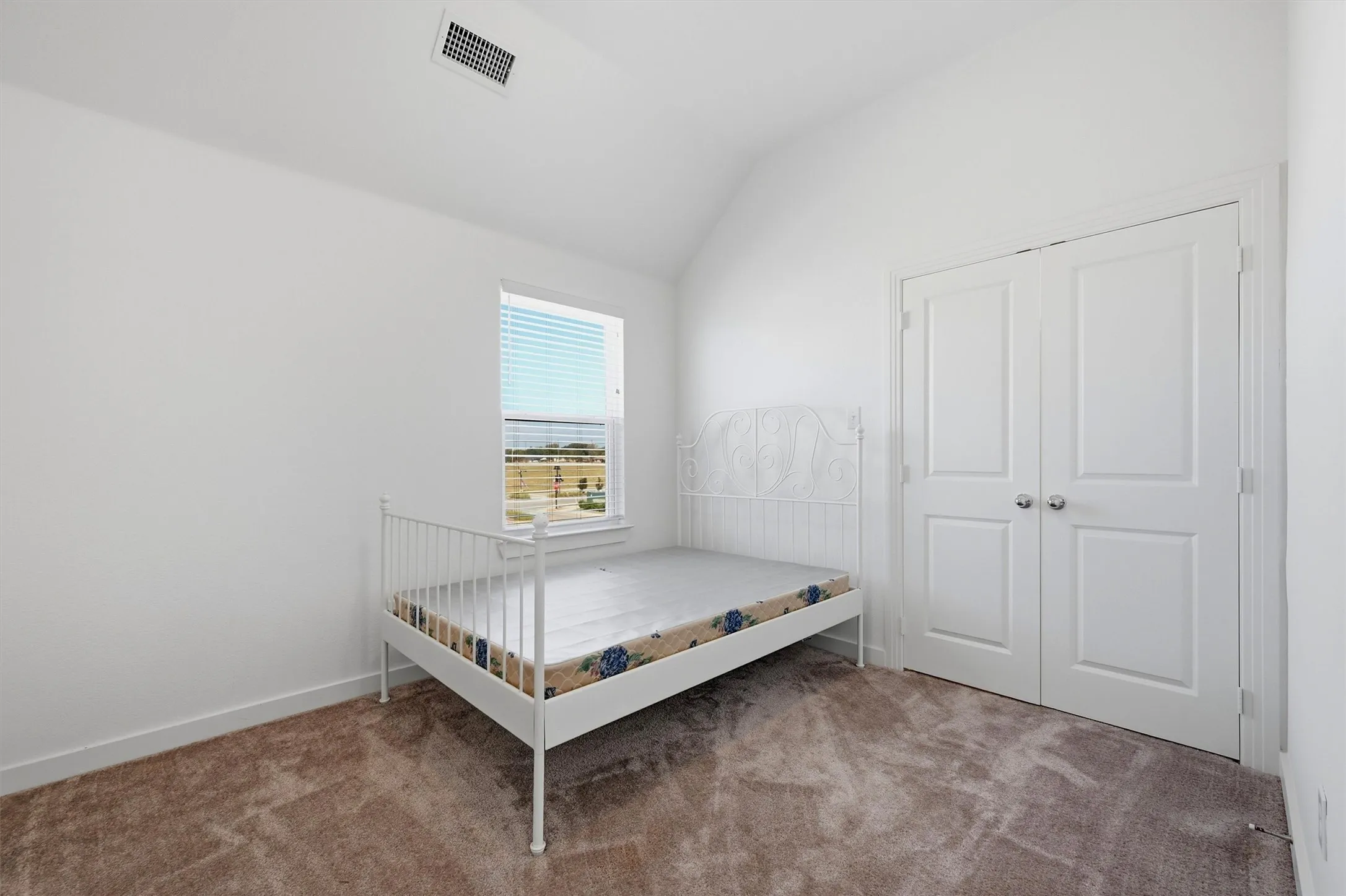 Townhouse For Sale in Grayson County , 1110 Morgan Drive, Sherman, Texas 75090, 3 Bedroom, 3 Bathroom, 2 Garage spaces, 1,803 Sqft, built in 2023, mls#21393071, Real Estate Agent in Sherman, Homes For Sale in Grayson county, Homes For Sale in Sherman, Realtor in Sherman Texas, Real Estate Brokerage Independent Realty Texas, Luminita Cordes Realtor
