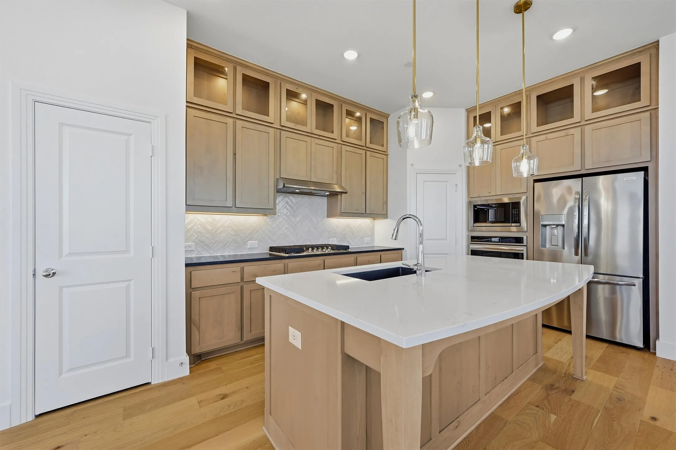 Townhouse For Sale in Grayson County , 1110 Morgan Drive, Sherman, Texas 75090, 3 Bedroom, 3 Bathroom, 2 Garage spaces, 1,803 Sqft, built in 2023, mls#21393071, Real Estate Agent in Sherman, Homes For Sale in Grayson county, Homes For Sale in Sherman, Realtor in Sherman Texas, Real Estate Brokerage Independent Realty Texas, Luminita Cordes Realtor