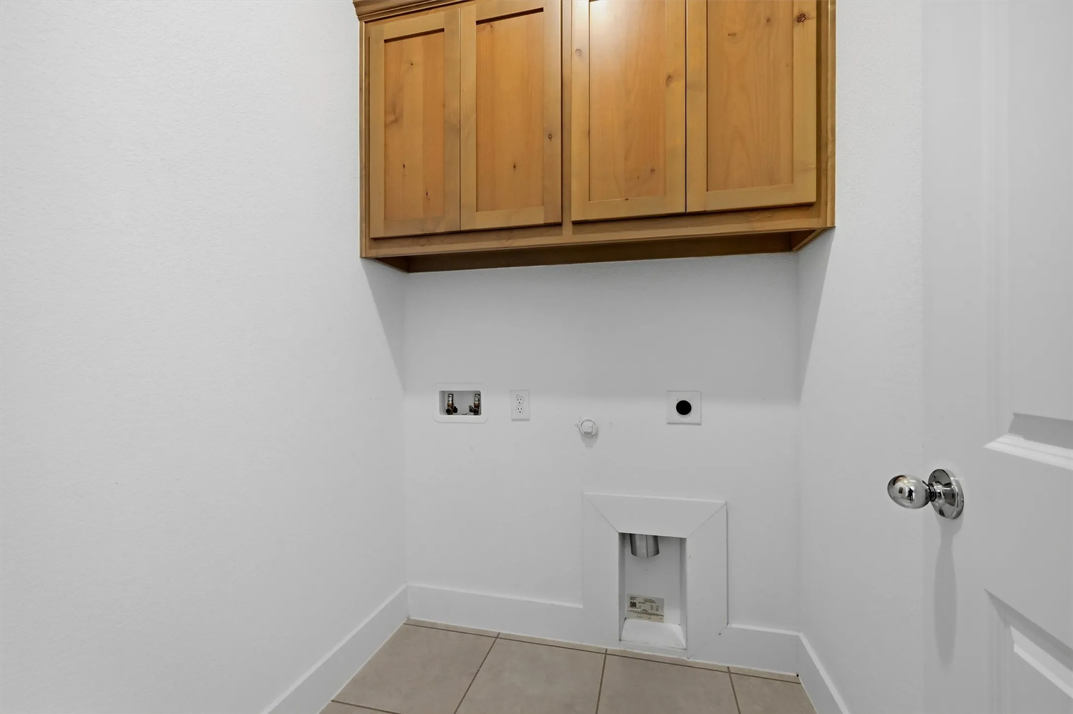 Townhouse For Sale in Grayson County , 1110 Morgan Drive, Sherman, Texas 75090, 3 Bedroom, 3 Bathroom, 2 Garage spaces, 1,803 Sqft, built in 2023, mls#21393071, Real Estate Agent in Sherman, Homes For Sale in Grayson county, Homes For Sale in Sherman, Realtor in Sherman Texas, Real Estate Brokerage Independent Realty Texas, Luminita Cordes Realtor