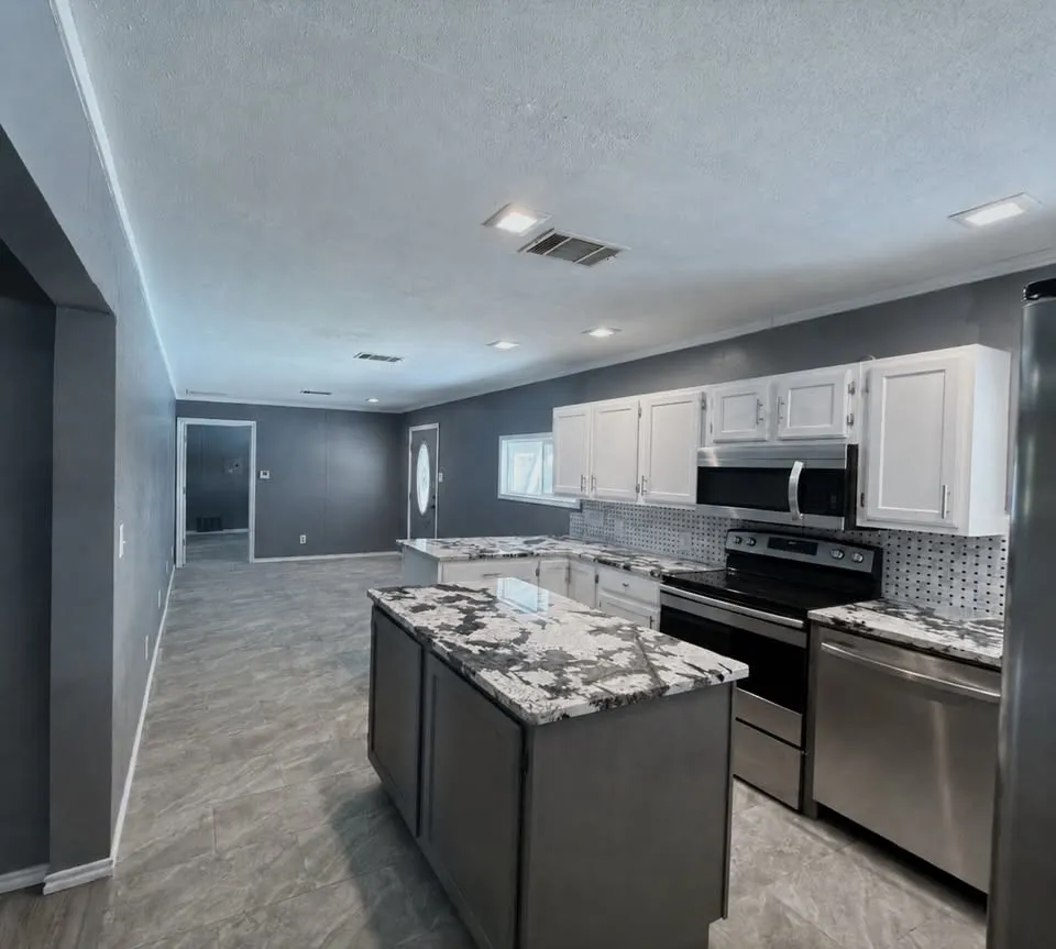 Single Family Residence For Rent in Hunt County , 8810 Fm 751, Quinlan, Texas 75474, 3 Bedroom, 1 Bathroom, Garage spaces, 1,500 Sqft, built in 2012, mls#21392883, Real Estate Agent in Quinlan, Homes For Rent in Hunt county, Homes For Rent in Quinlan, Realtor in Quinlan Texas, Real Estate Brokerage Independent Realty Texas, Luminita Cordes Realtor