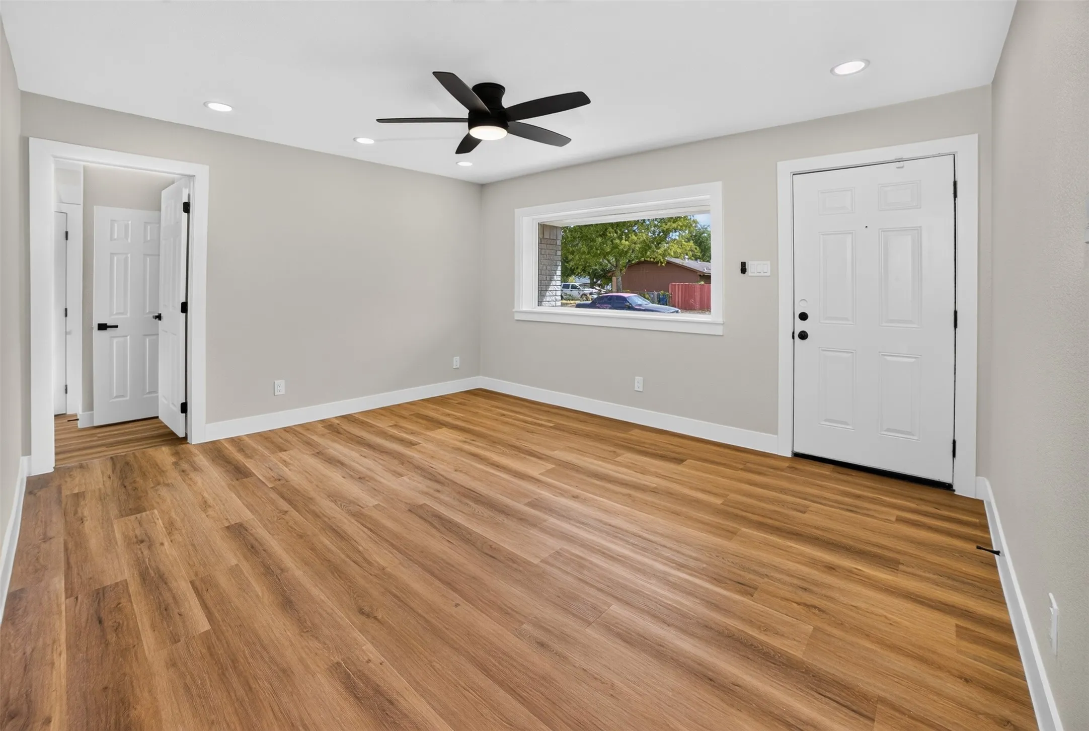 Single Family Residence For Sale in Dallas County , 7717 Woodshire Drive, Dallas, Texas 75232, 4 Bedroom, 2 Bathroom, Garage spaces, 1,254 Sqft, built in 1960, mls#21393565, Real Estate Agent in Dallas, Homes For Sale in Dallas county, Homes For Sale in Dallas, Realtor in Dallas Texas, Real Estate Brokerage Independent Realty Texas, Luminita Cordes Realtor