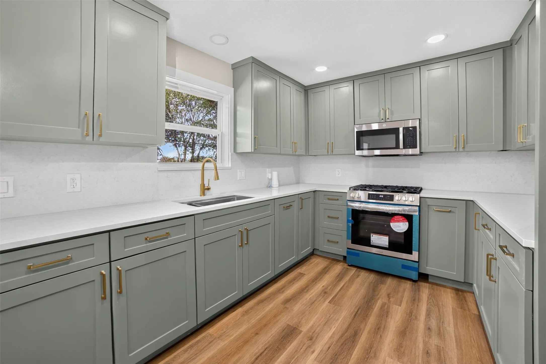 Single Family Residence For Sale in Dallas County , 7717 Woodshire Drive, Dallas, Texas 75232, 4 Bedroom, 2 Bathroom, Garage spaces, 1,254 Sqft, built in 1960, mls#21393565, Real Estate Agent in Dallas, Homes For Sale in Dallas county, Homes For Sale in Dallas, Realtor in Dallas Texas, Real Estate Brokerage Independent Realty Texas, Luminita Cordes Realtor
