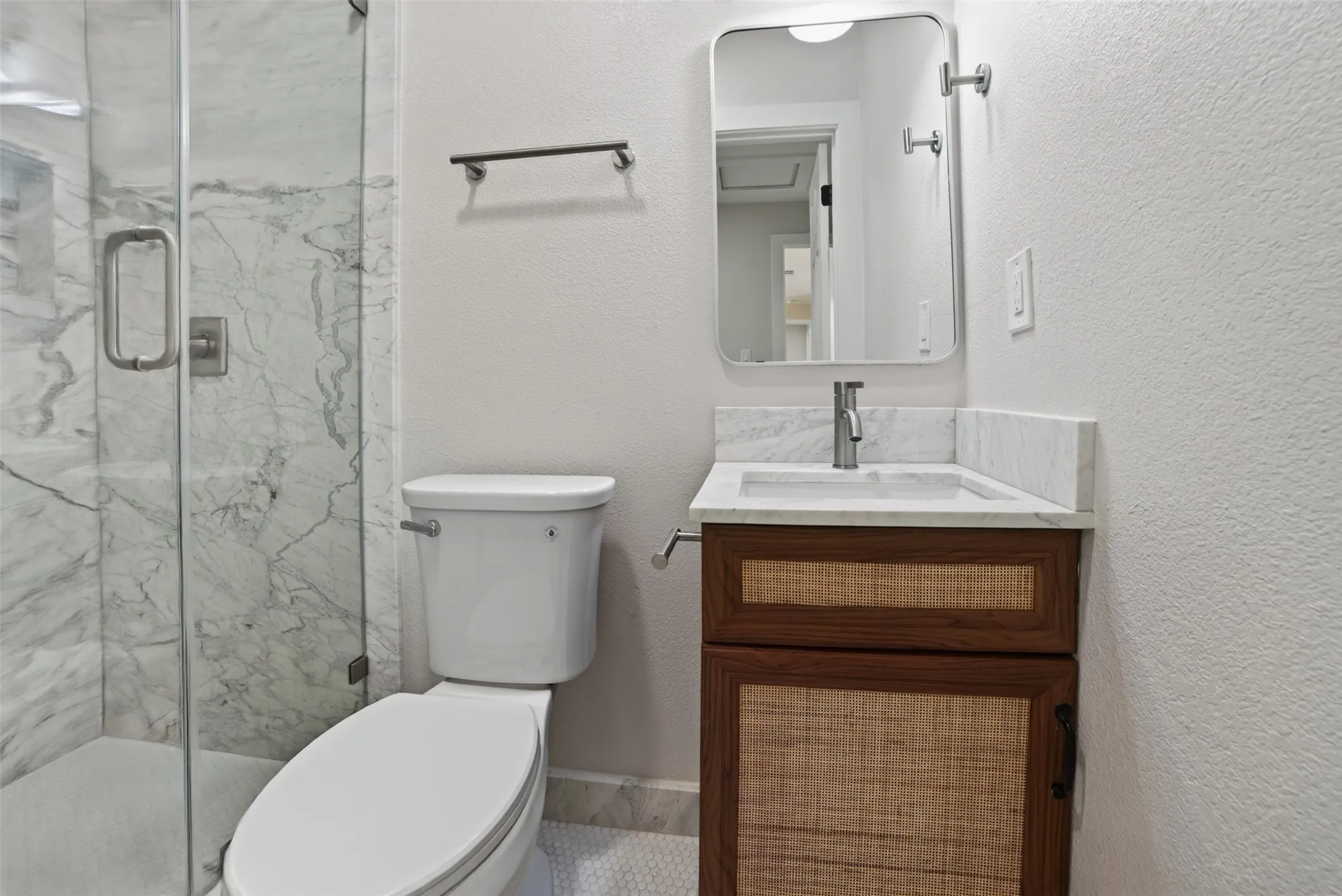 Single Family Residence For Sale in Dallas County , 7717 Woodshire Drive, Dallas, Texas 75232, 4 Bedroom, 2 Bathroom, Garage spaces, 1,254 Sqft, built in 1960, mls#21393565, Real Estate Agent in Dallas, Homes For Sale in Dallas county, Homes For Sale in Dallas, Realtor in Dallas Texas, Real Estate Brokerage Independent Realty Texas, Luminita Cordes Realtor